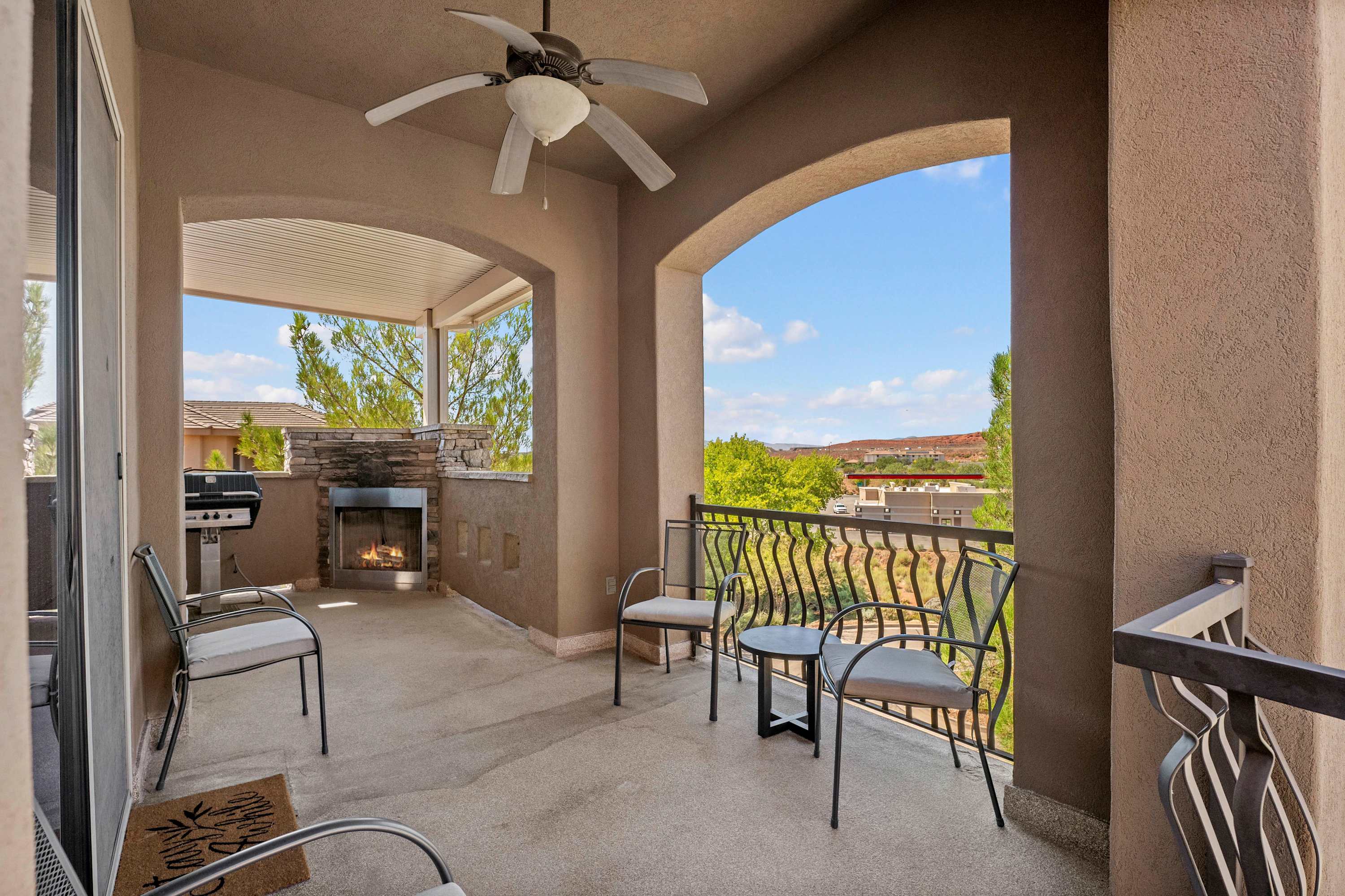 Kick back & relax or grill up a feast in the fresh air on the breezy balcony​