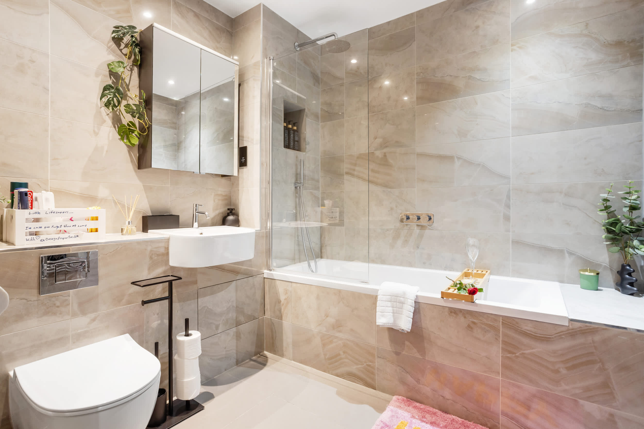 Hendon 1BR 4 Min to Station Sleeps 4 by Omega in Hendon Way 220 NW4 3NE - Property image 3 - VivreStays