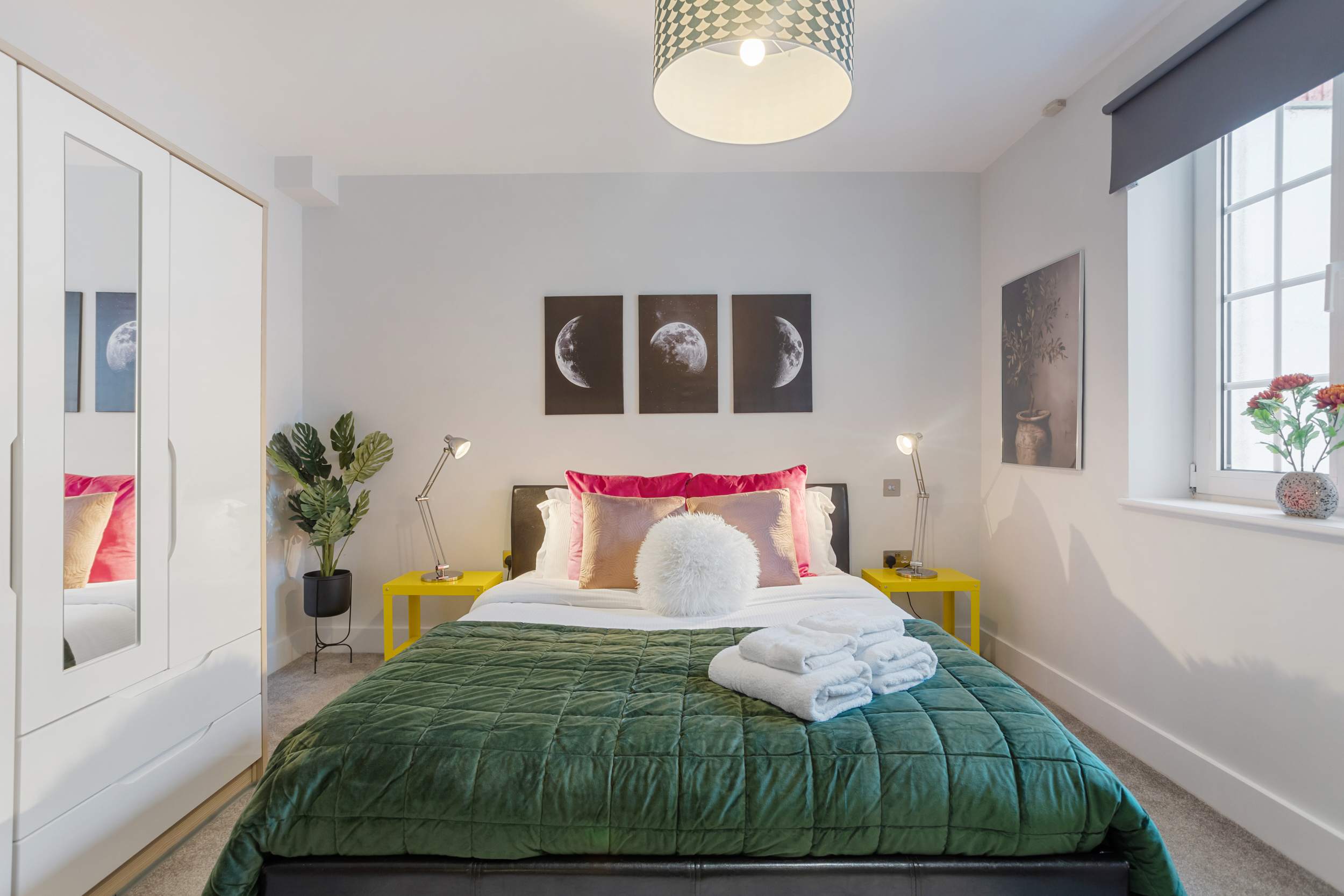 Hendon 1BR 4 Min to Station Sleeps 4 by Omega in Hendon Way 220 NW4 3NE - Property image 2 - VivreStays