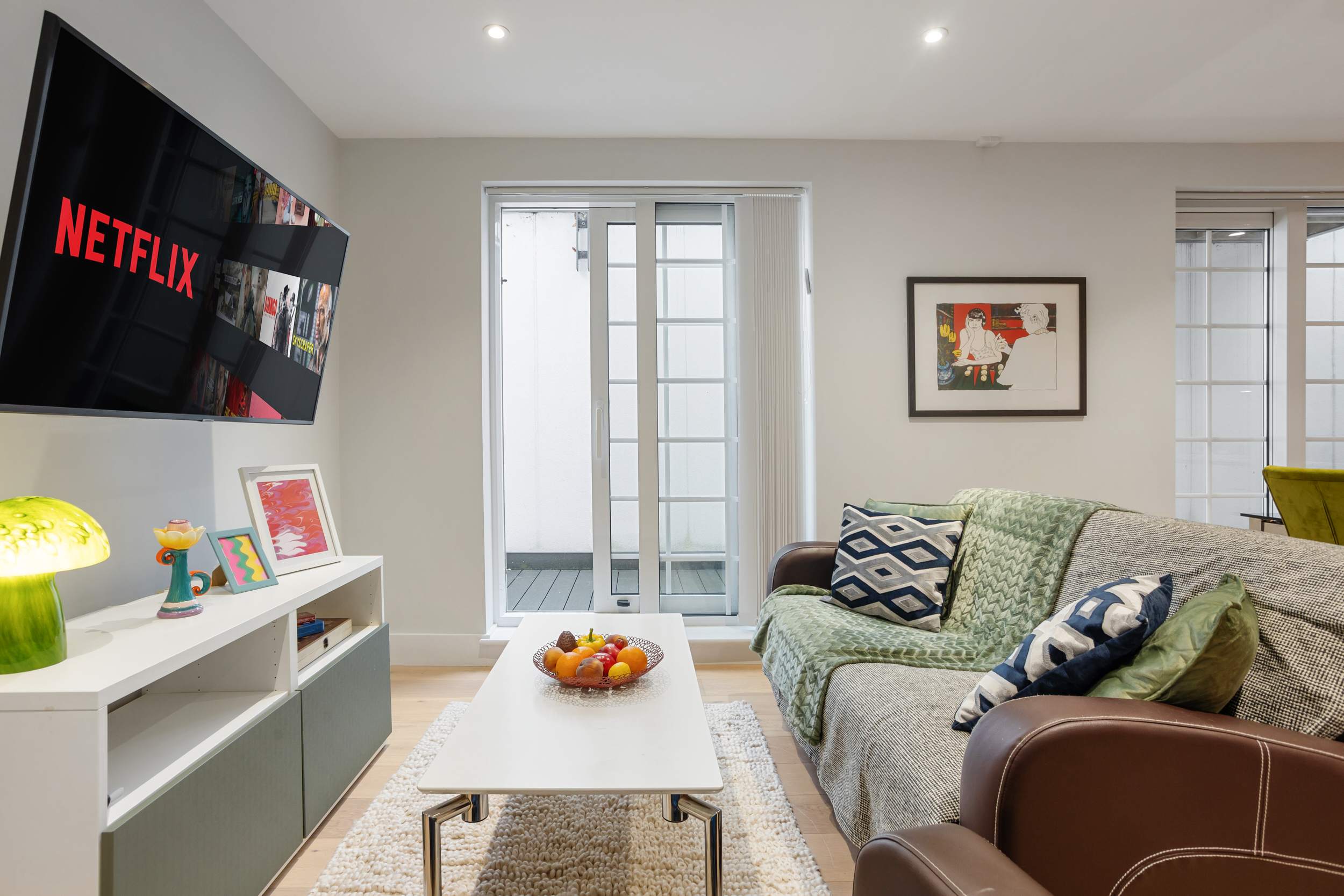 View Hendon 1BR 4 Min to Station Sleeps 4 by Omega Hendon 1BR 4 Min to Station Sleeps 4 by Omega serviced apartment - UK - VivreStays