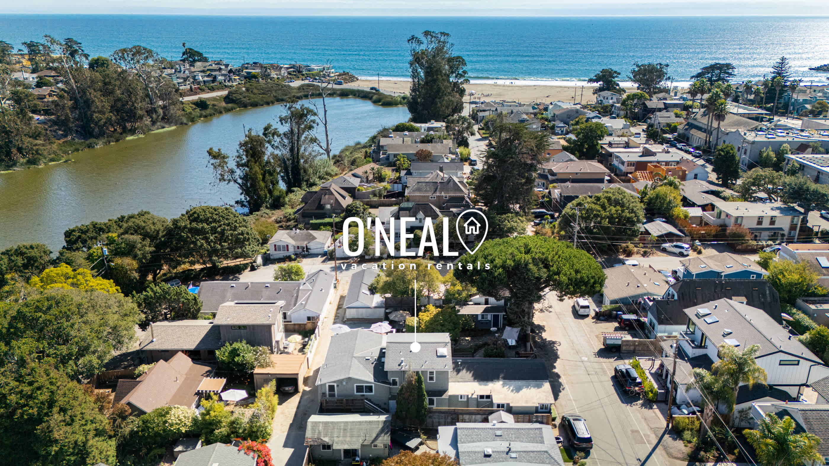 Twin Lakes Surf Cabin - Sleeps Up To 12 — Santa Cruz, CA — vacation rental