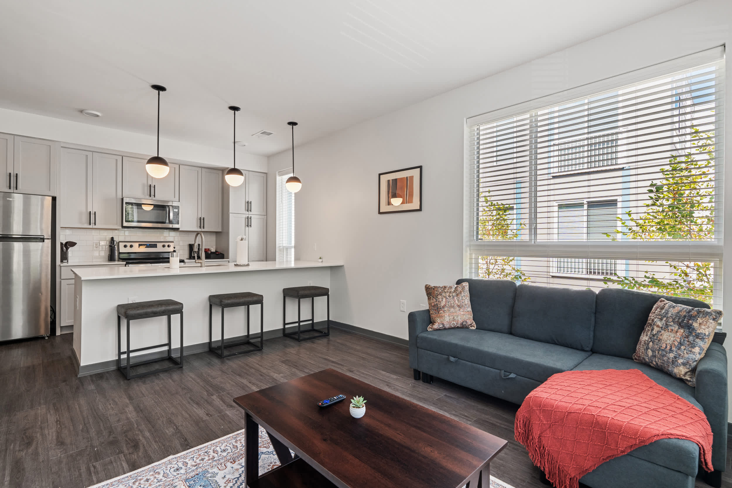 Cozysuites Ayr 2br With Parking, Pool, Gym - Indianapolis, IN