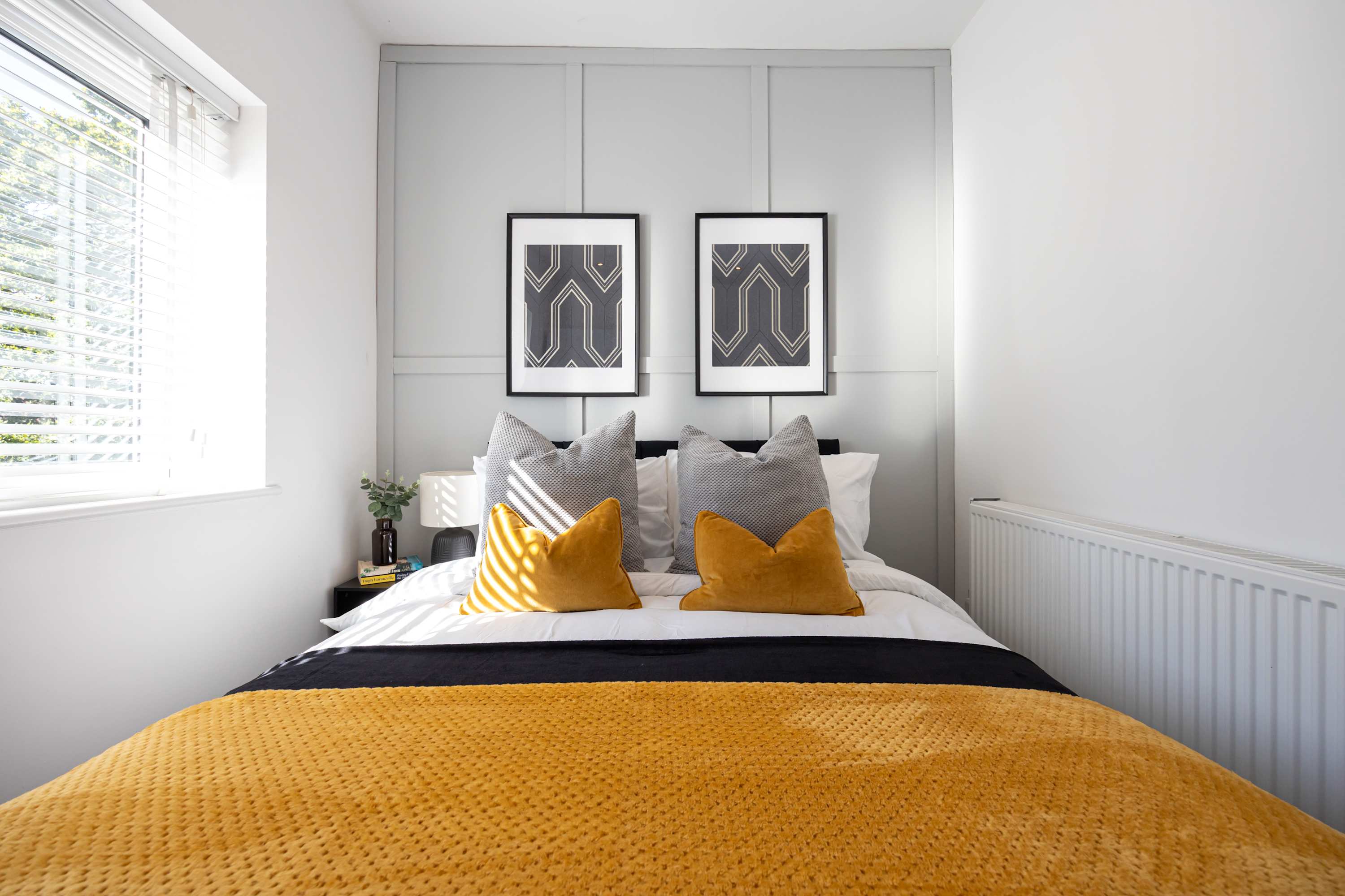 Cosy apartment in the heart of Sale in Ashton Lane M33 6WQ - Property image 17 - VivreStays