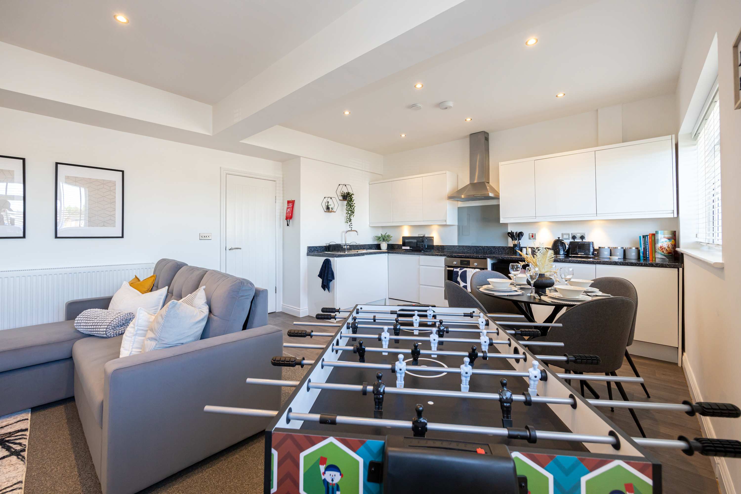 Cosy apartment in the heart of Sale in Ashton Lane M33 6WQ - Property image 24 - VivreStays