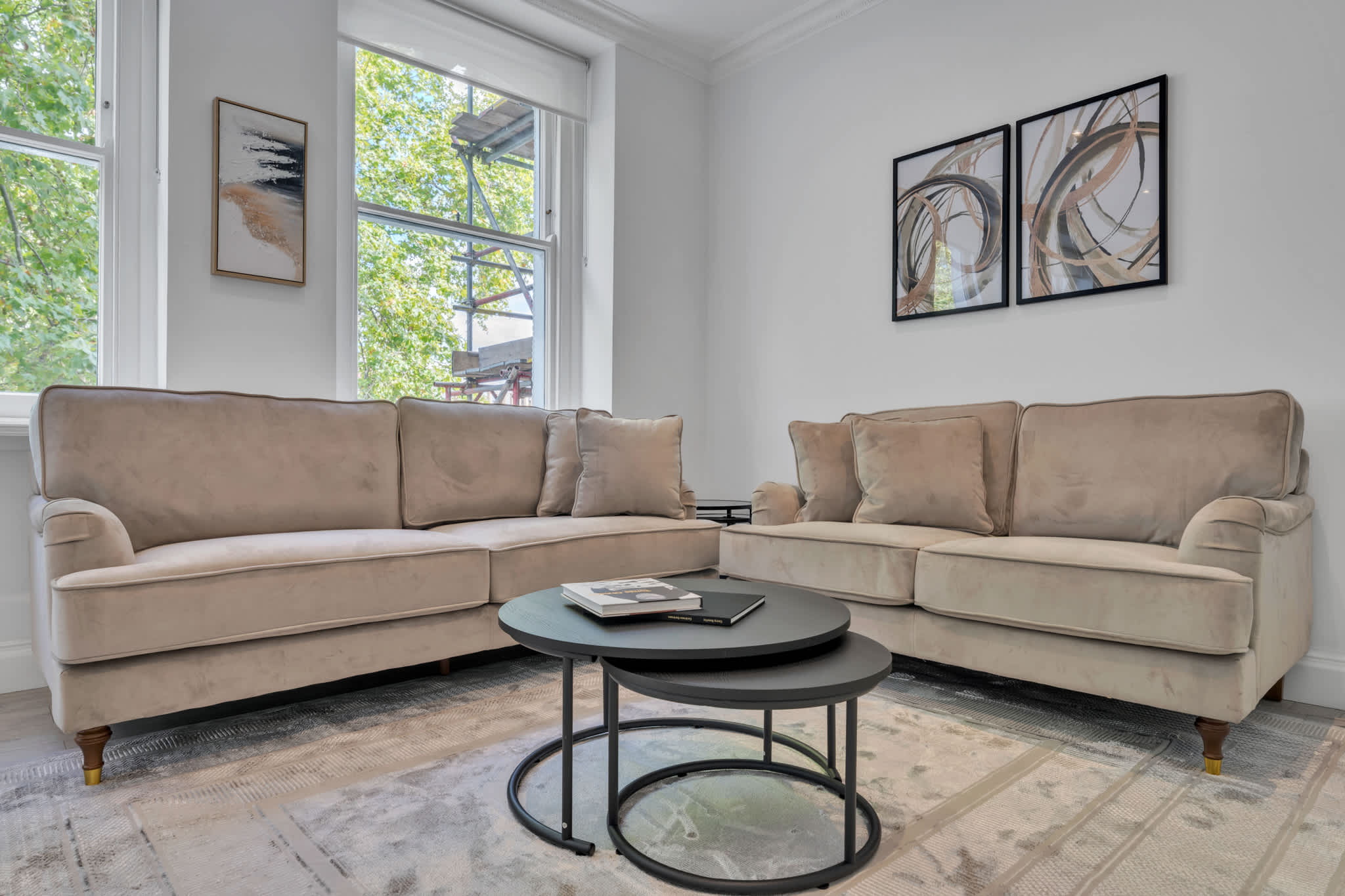 Luxury 3-Bedroom apartment next to Harrods in Beaufort Gardens SW3 1QQ - Property image 11 - VivreStays