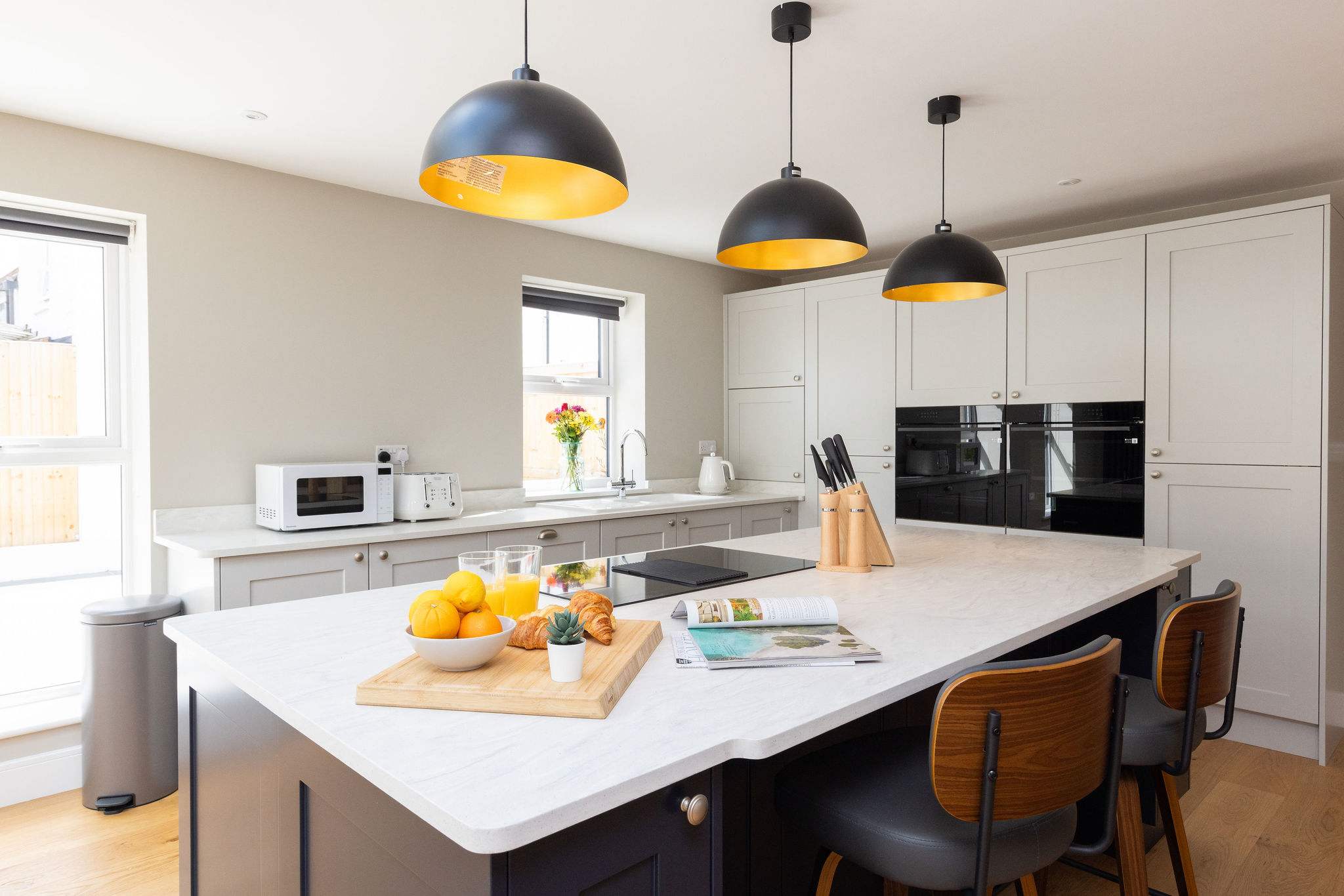 Coastal Retreat for 10 Nr Emsworth and Bosham