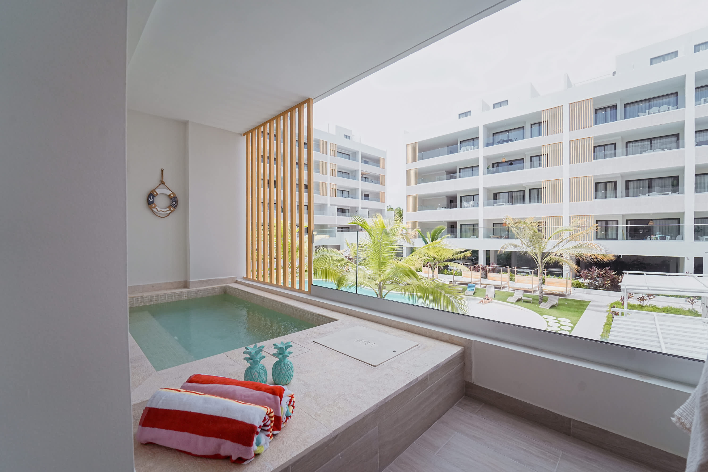 Modern and gorgeous beach condo