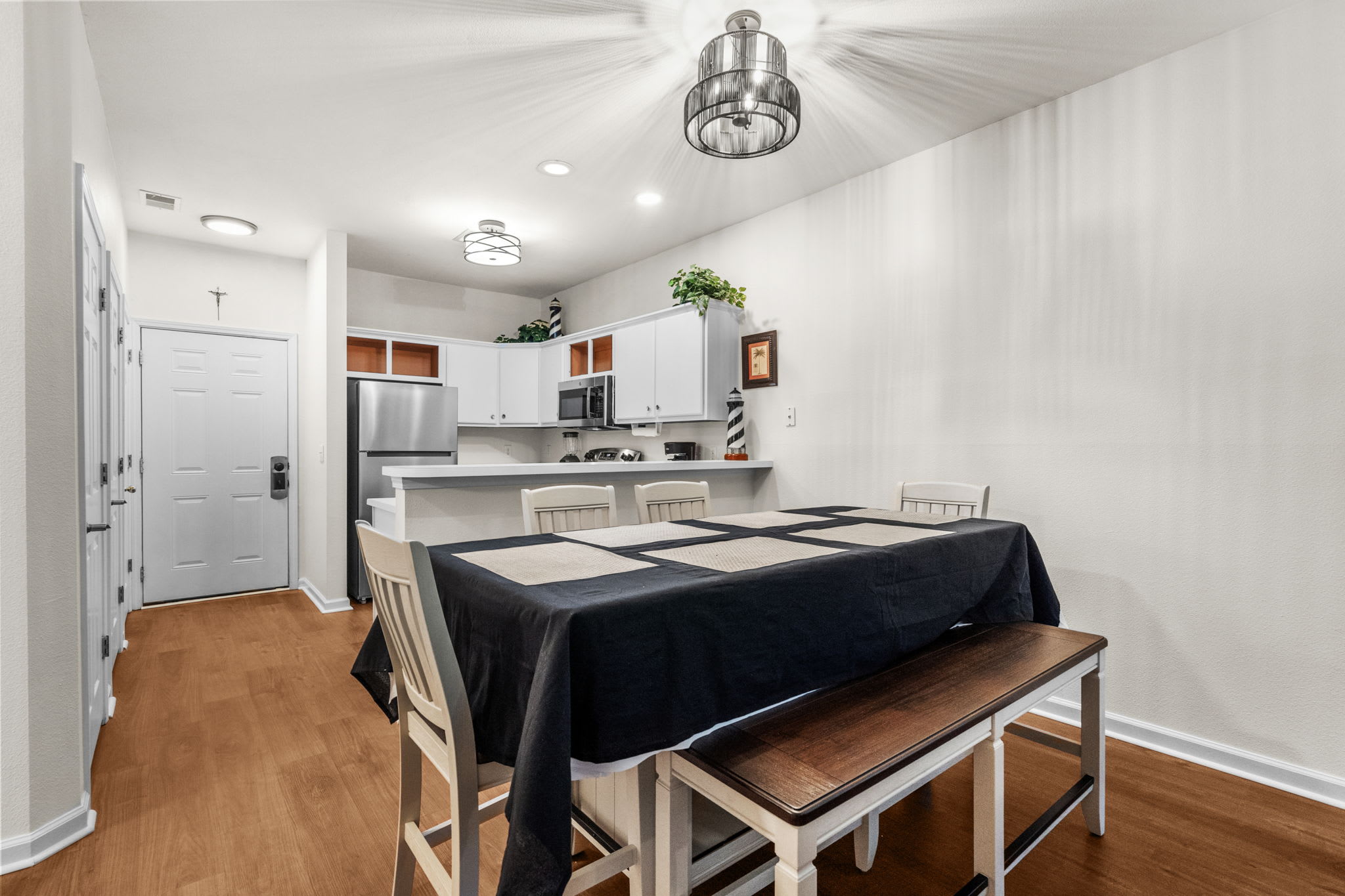 River Oaks Unit 2H | Photo 9