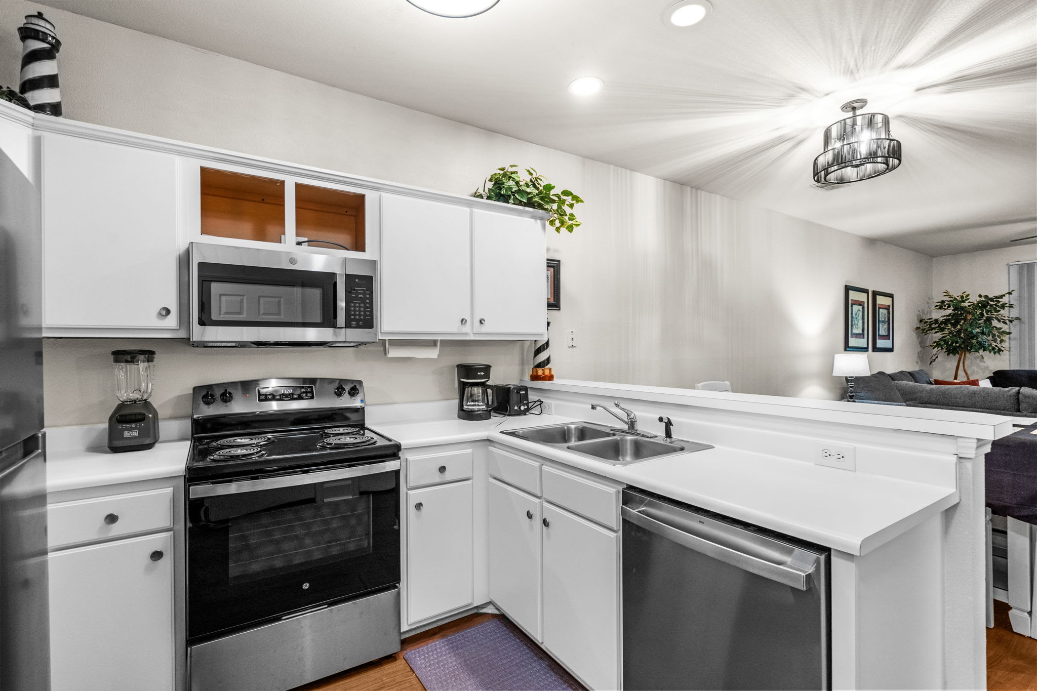 River Oaks Unit 2H | Photo 14