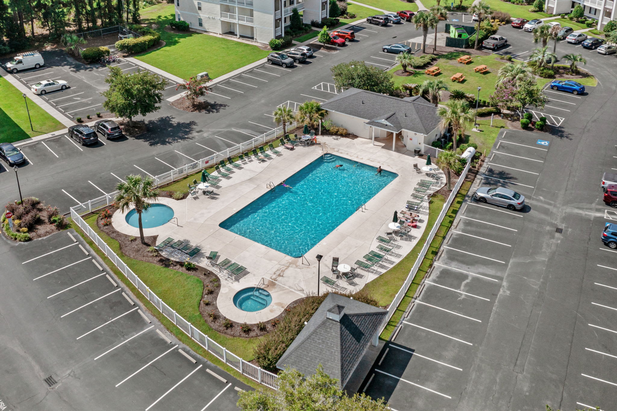 River Oaks Unit 2H | Photo 3