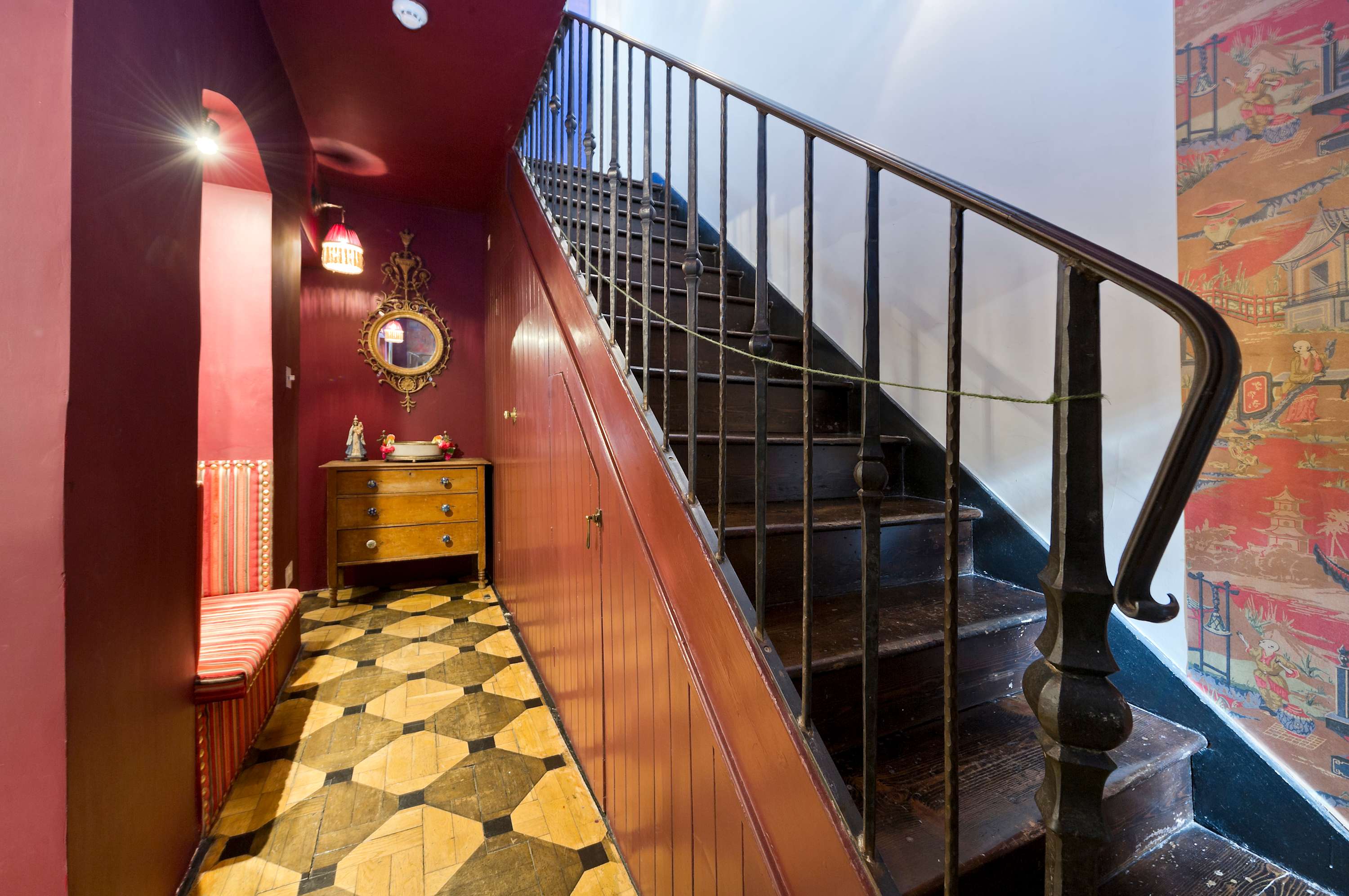 Stylish 5 Bed House in St. John's Wood/Maida Vale in Alma Square 6 NW8 9QD - Property image 60 - VivreStays