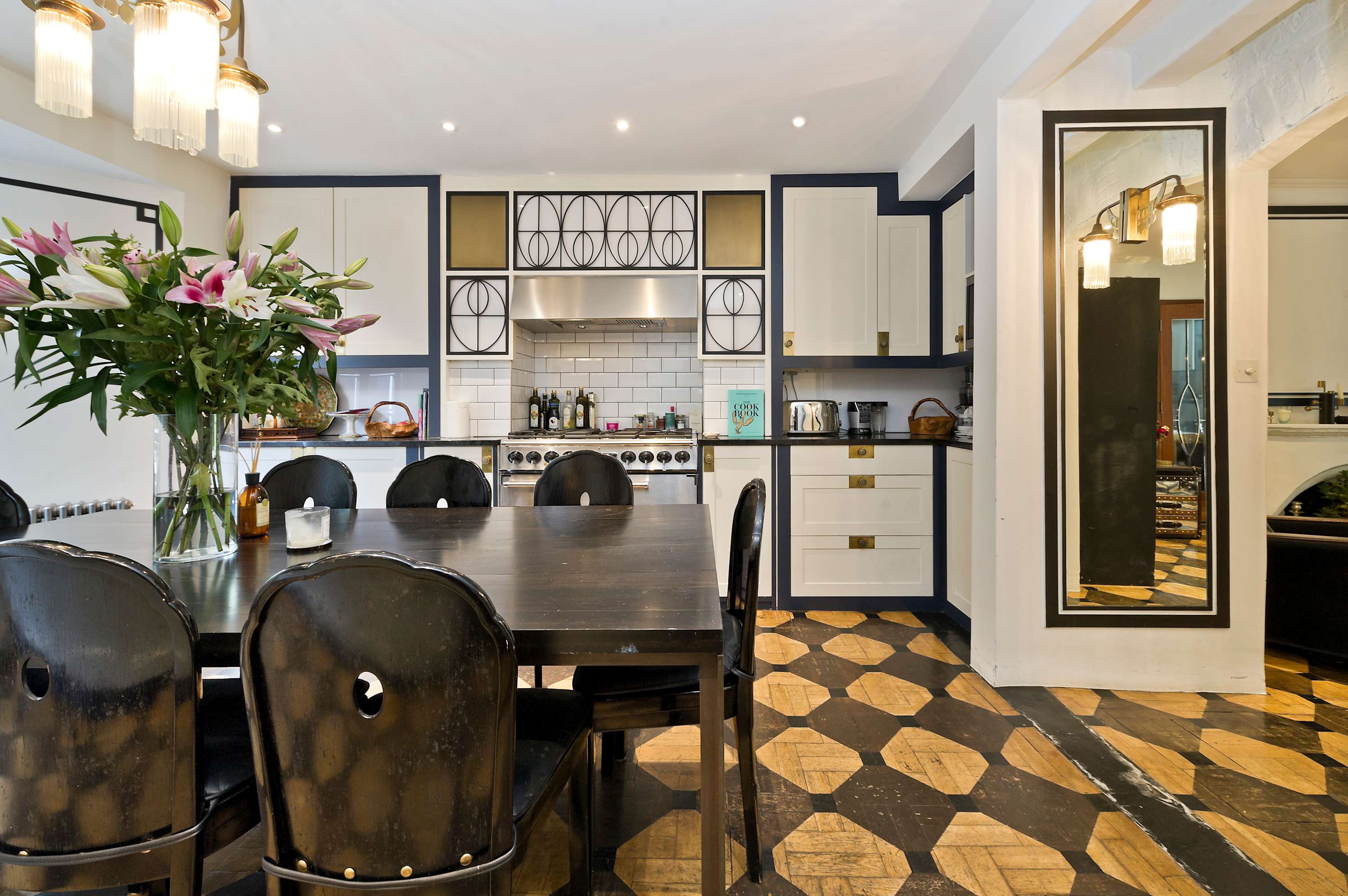 Stylish 5 Bed House in St. John's Wood/Maida Vale in Alma Square 6 NW8 9QD - Property image 22 - VivreStays