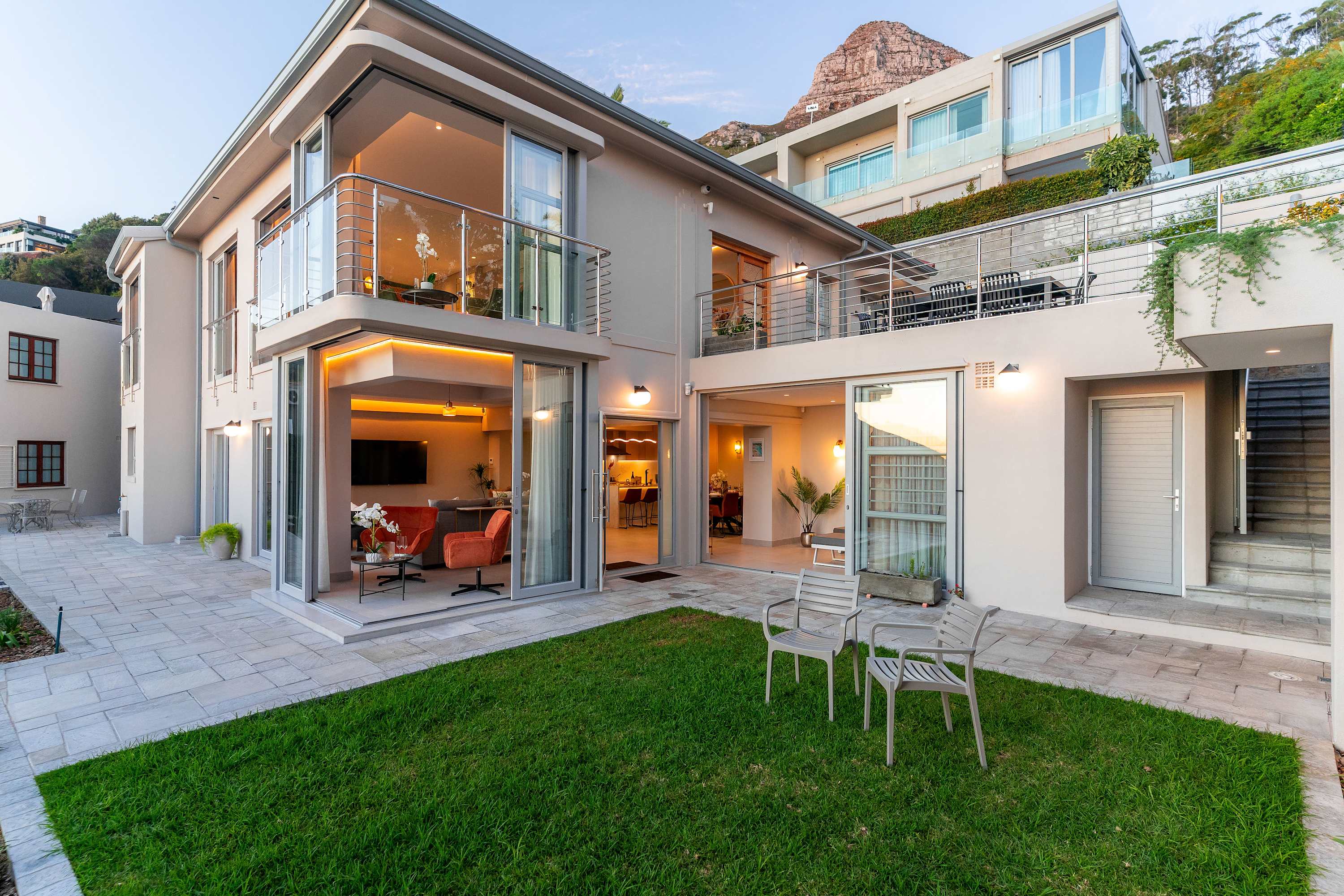 Lisburn on Clifton Villa - Ocean Views, Sleeps 15 — Cape Town, Western Cape — vacation rental