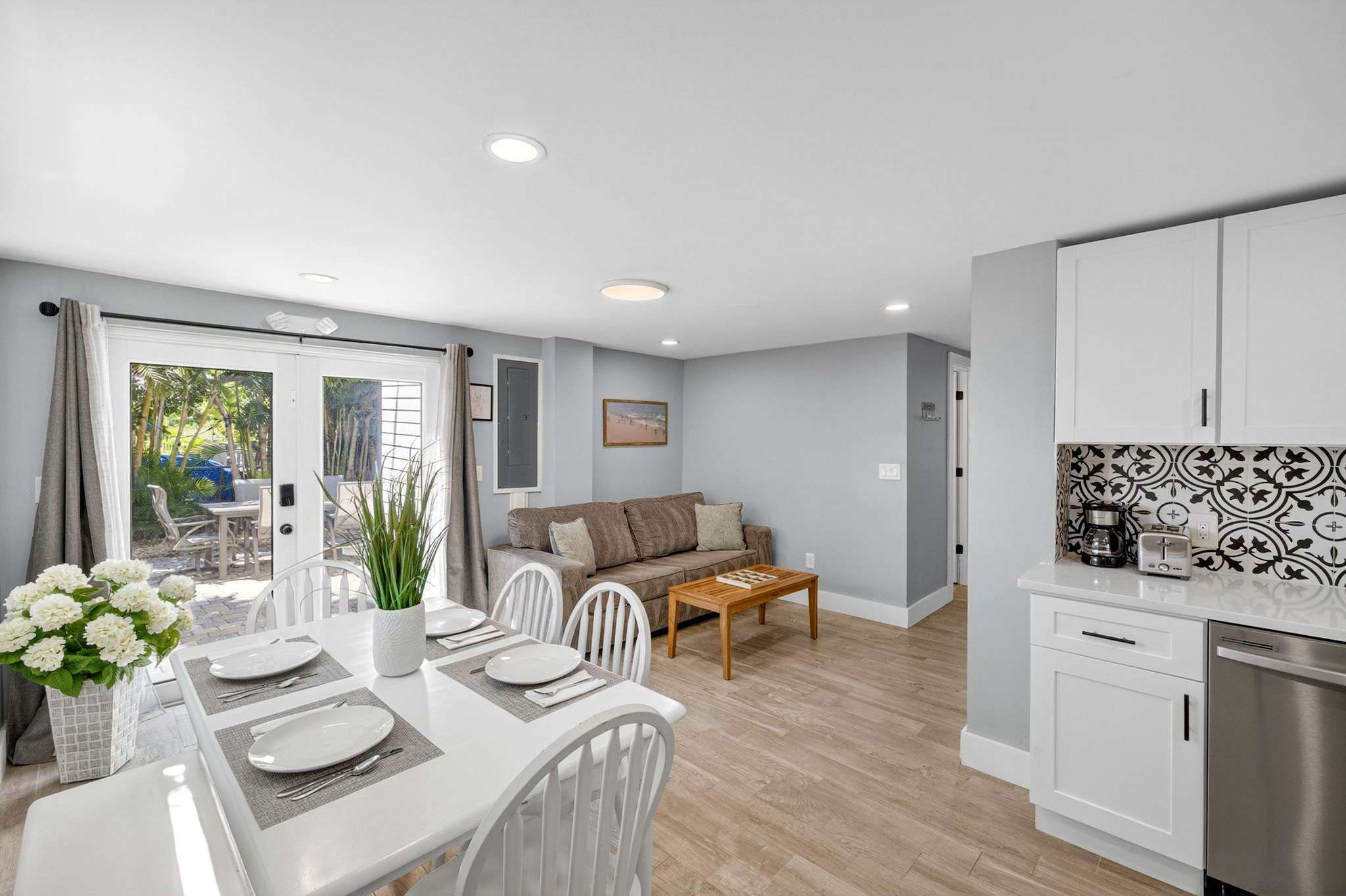 Featured Property Dolphin 2 Bedroom Heated Pool Walk to Beach