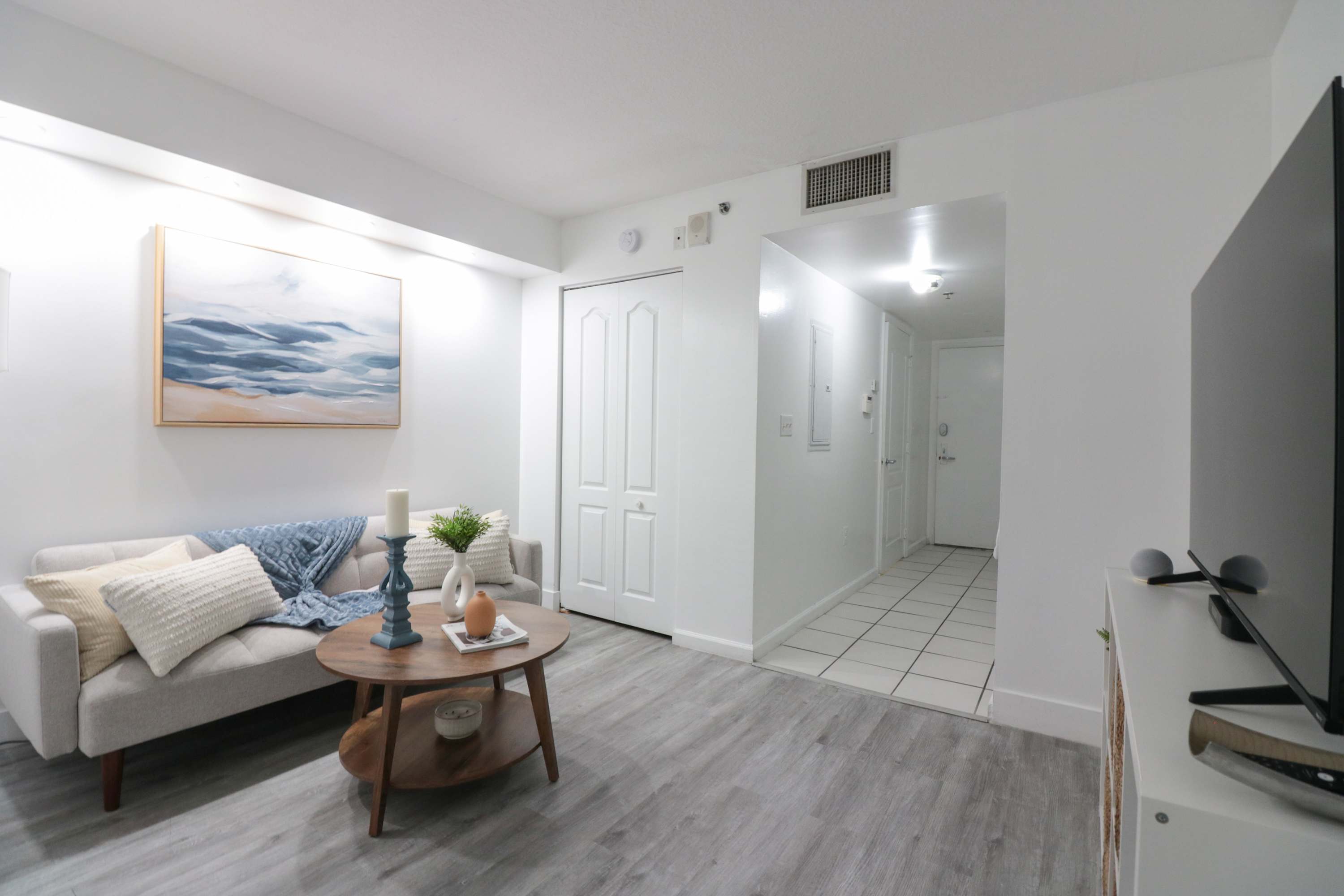 Luxury Brickell Condo, 1 BR & Resort Amenities!