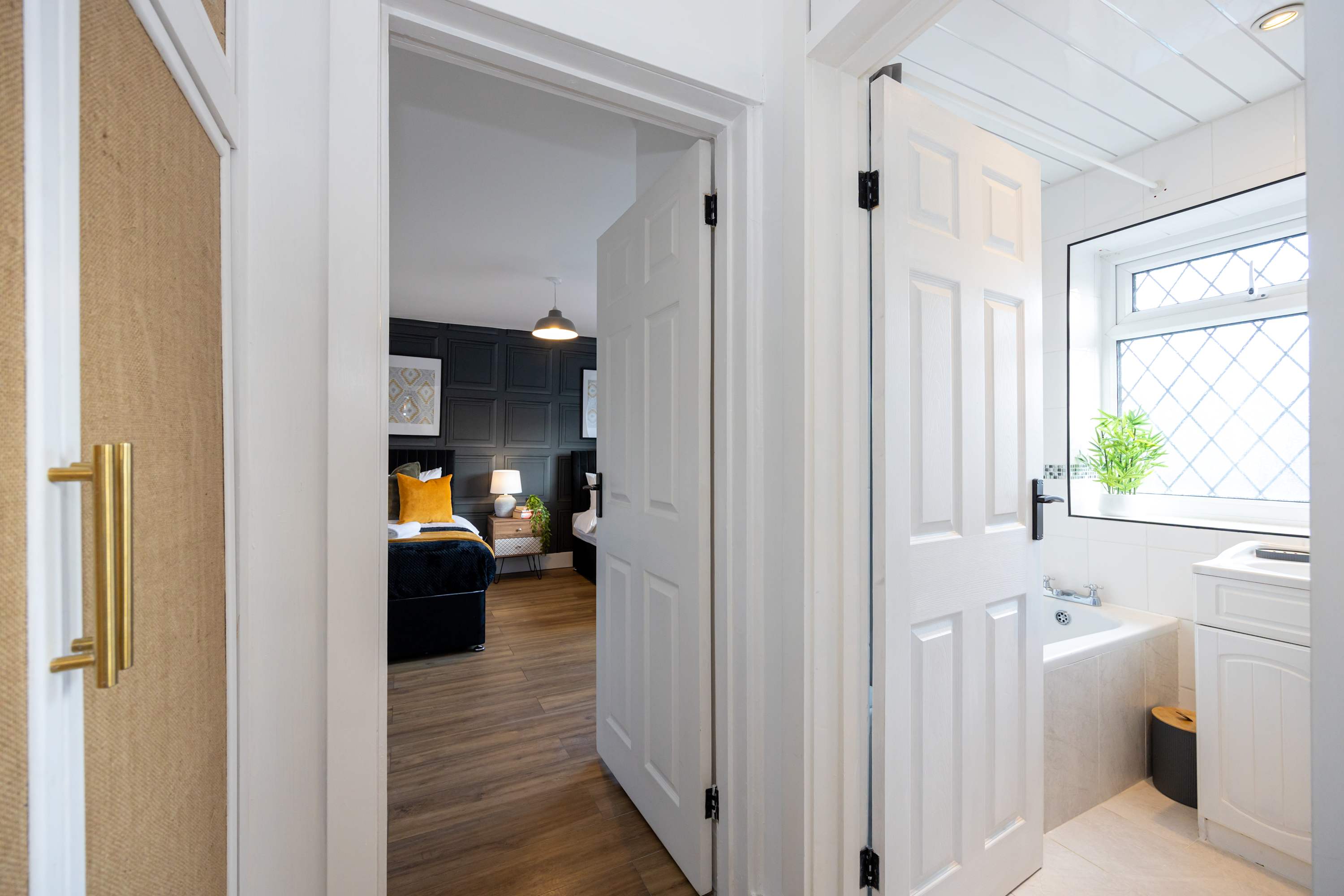 View Spacious Apartment near MCR Airport in Culmere Road 10 M22 0WQ Spacious Apartment near MCR Airport in Culmere Road 10 M22 0WQ - Property image 14 - VivreStays