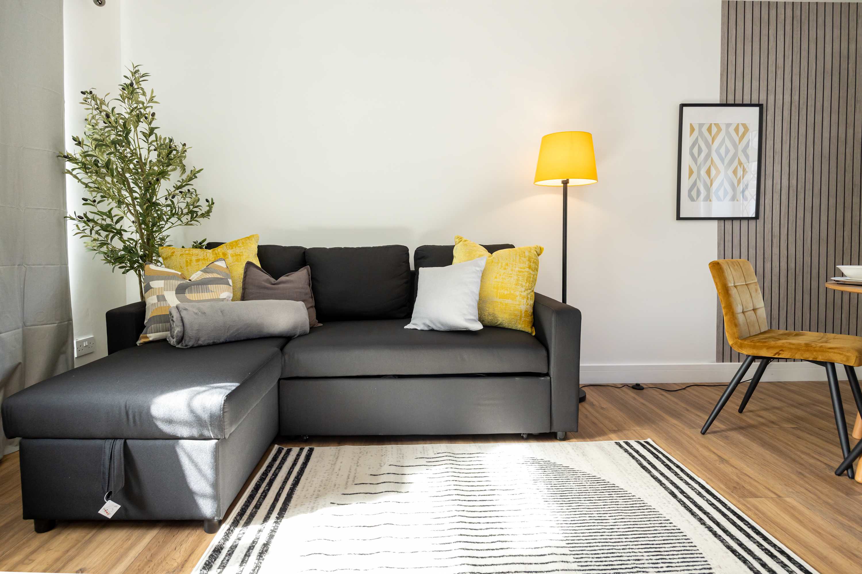 View Spacious Apartment near MCR Airport in Culmere Road 10 M22 0WQ Spacious Apartment near MCR Airport in Culmere Road 10 M22 0WQ - Property image 26 - VivreStays