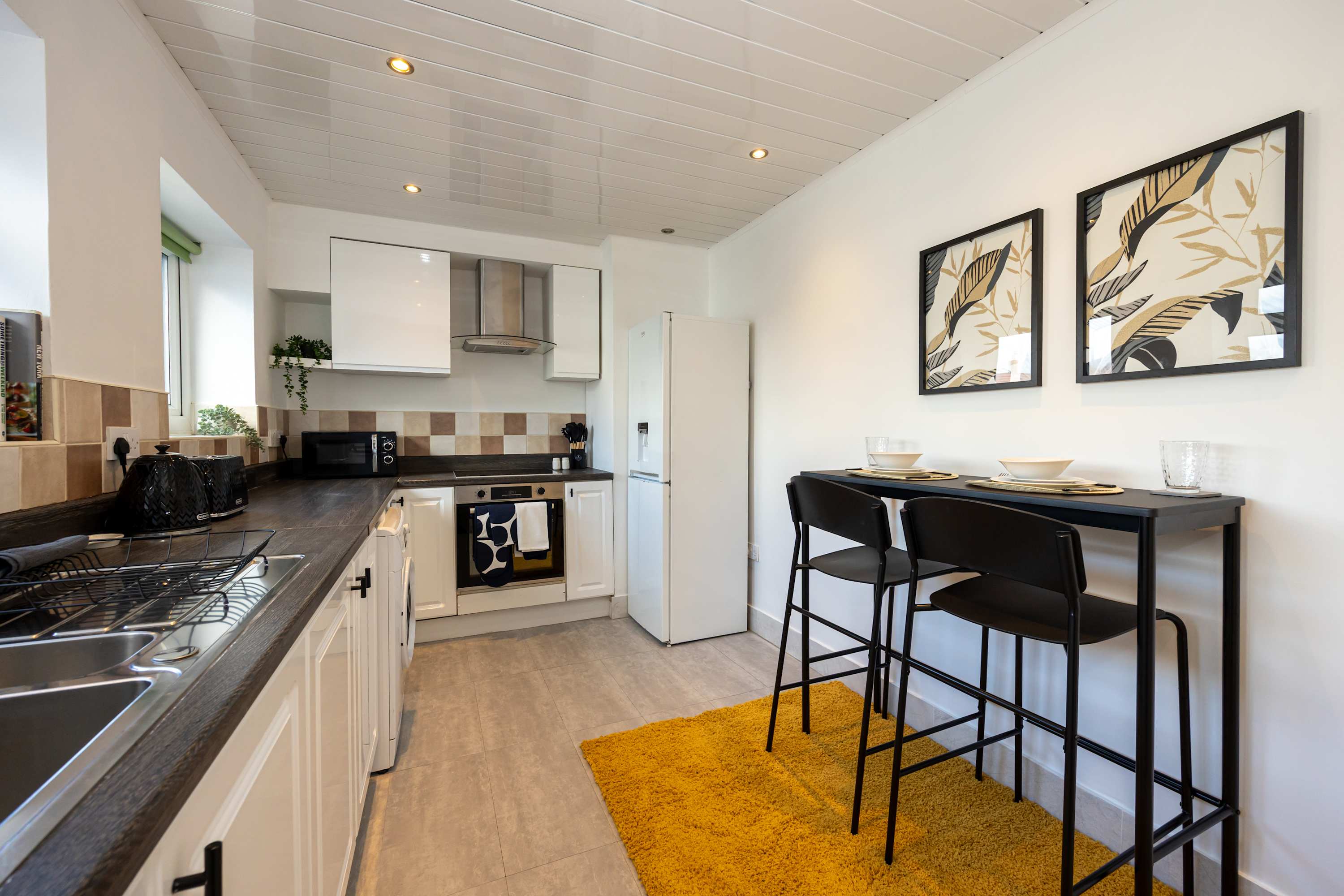 View Spacious Apartment near MCR Airport in Culmere Road 10 M22 0WQ Spacious Apartment near MCR Airport in Culmere Road 10 M22 0WQ - Property image 18 - VivreStays