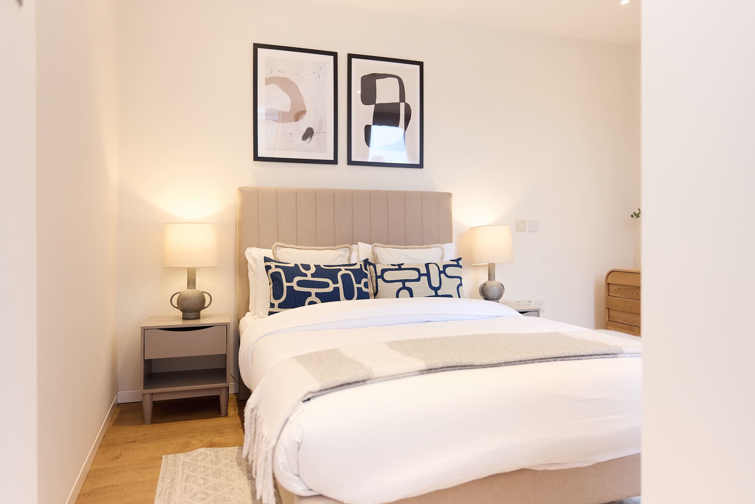 Mill Hill Modern Gem: Garden & Parking Near London in Crowntree Mews 3 NW7 1TR - Property image 5 - VivreStays