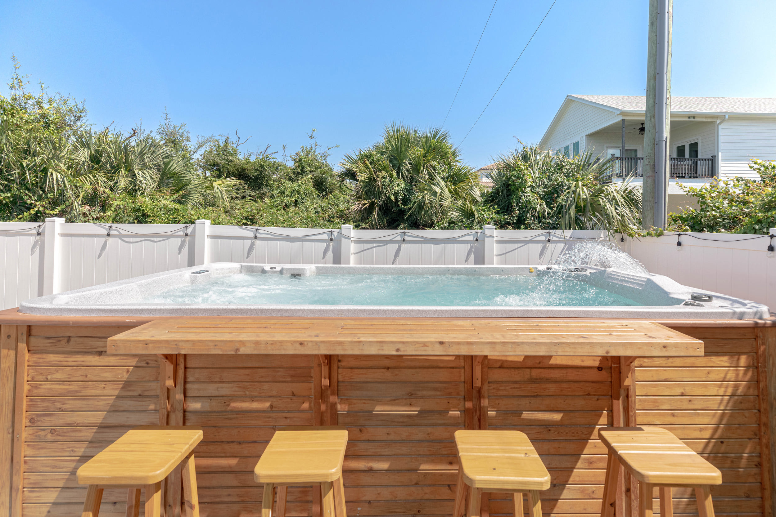 Legasea | Huge Swim Spa • Bikes • Fire Pit 3
