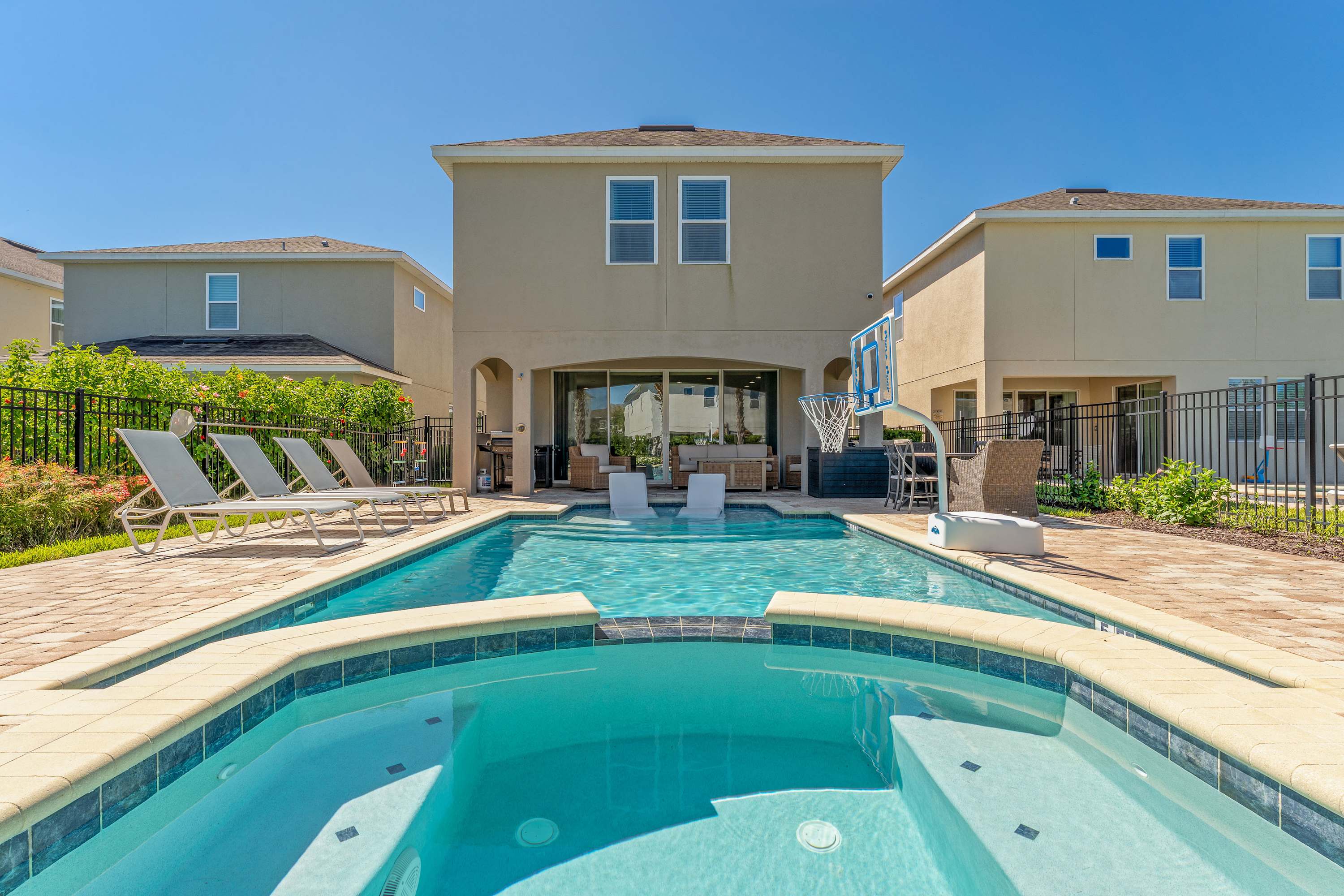 Disney Retreat at Encore Resort