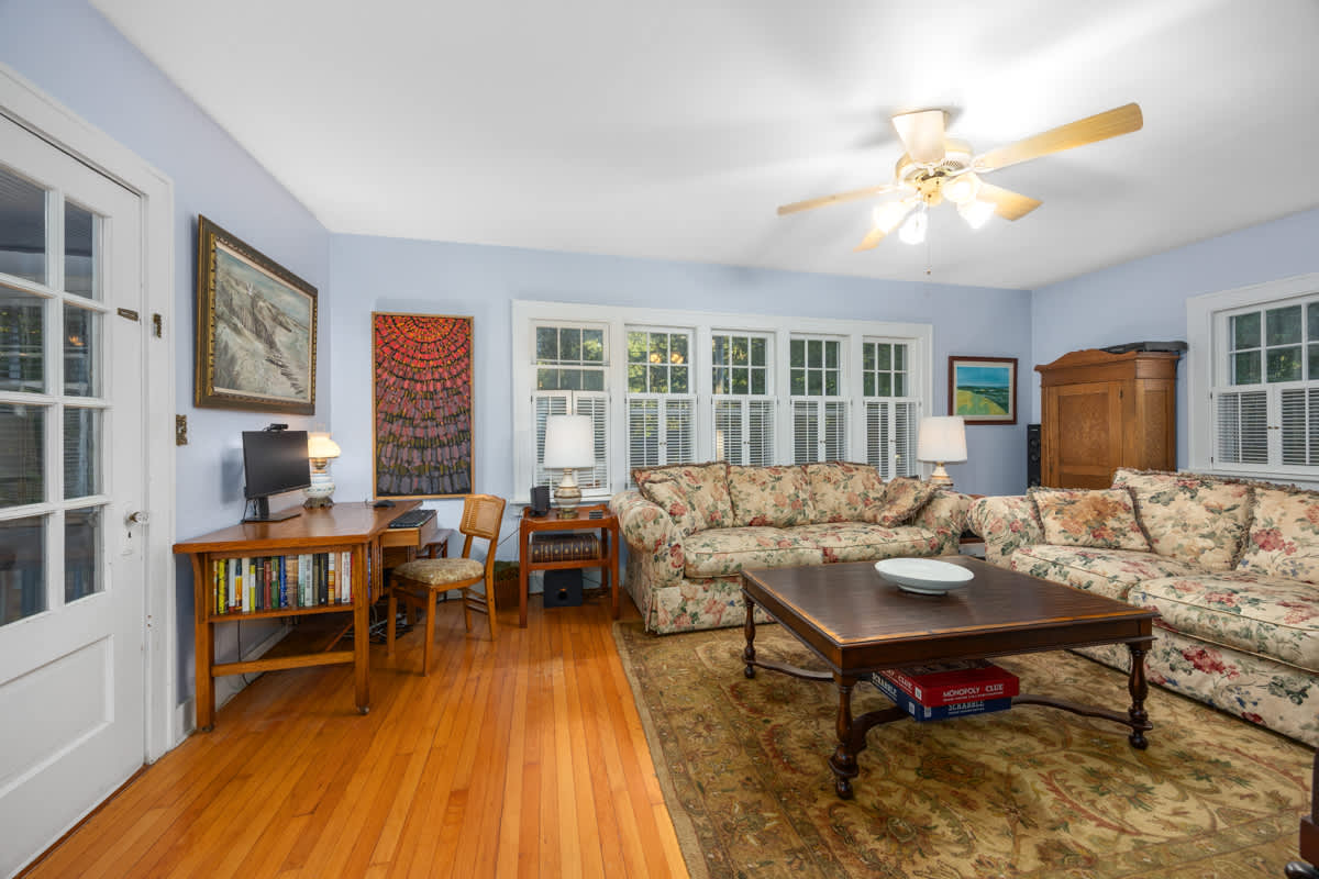 Charming Saugatuck Getaway by Lake Shops 8