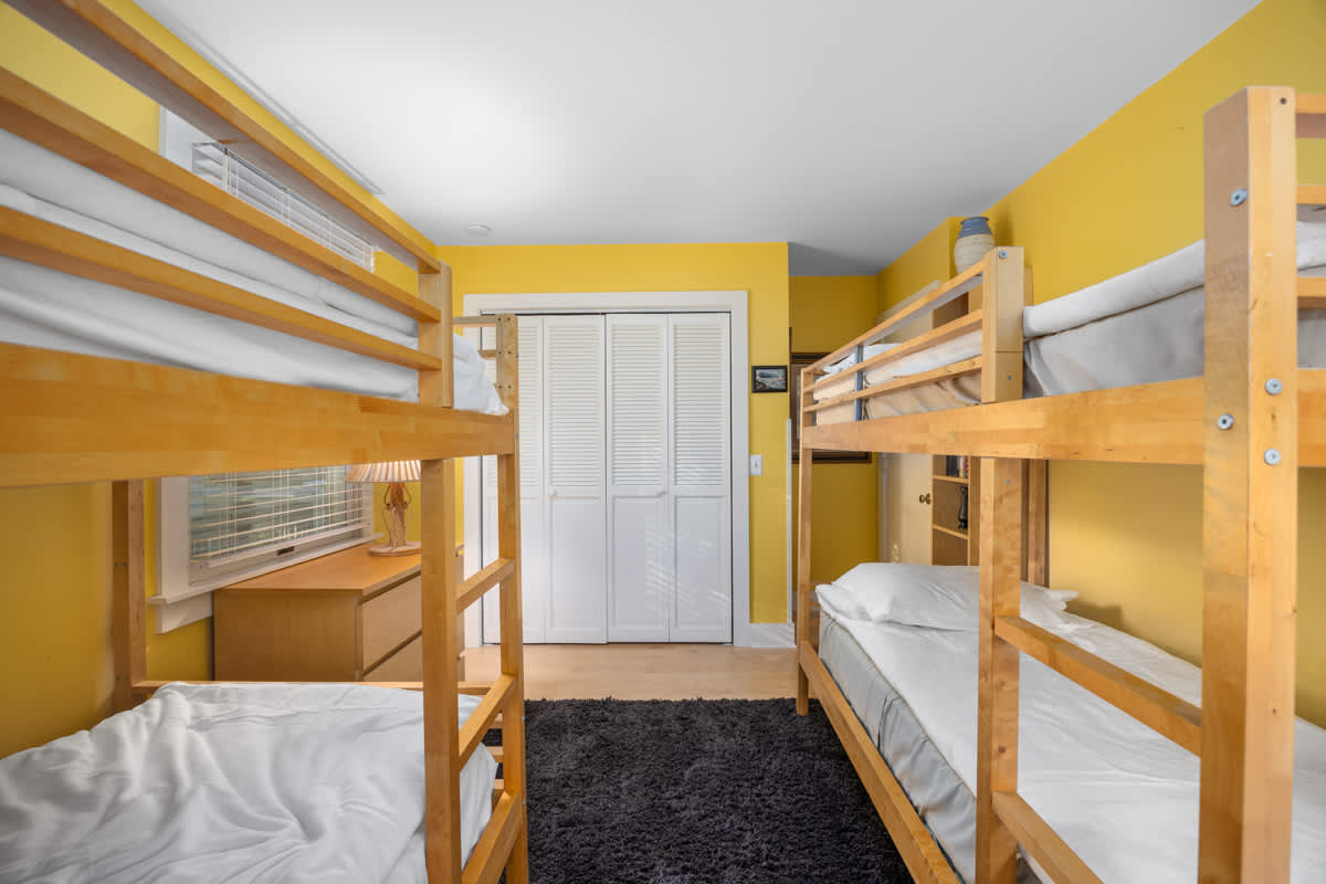 Charming Saugatuck Getaway by Lake Shops 23