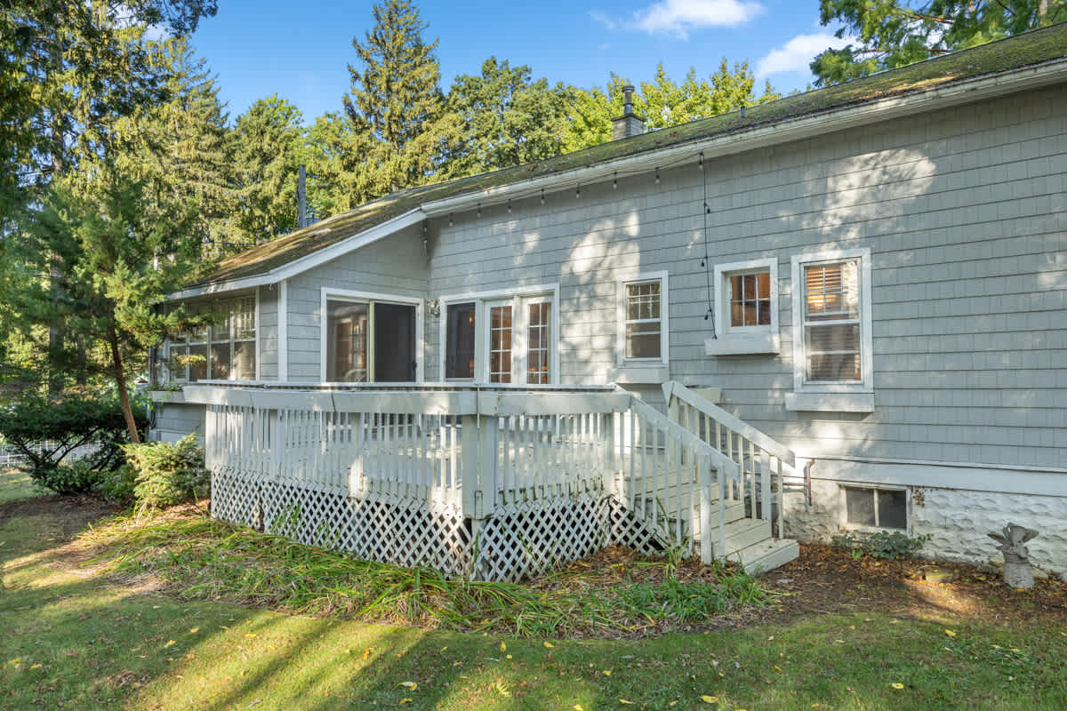 Charming Saugatuck Getaway by Lake Shops 31