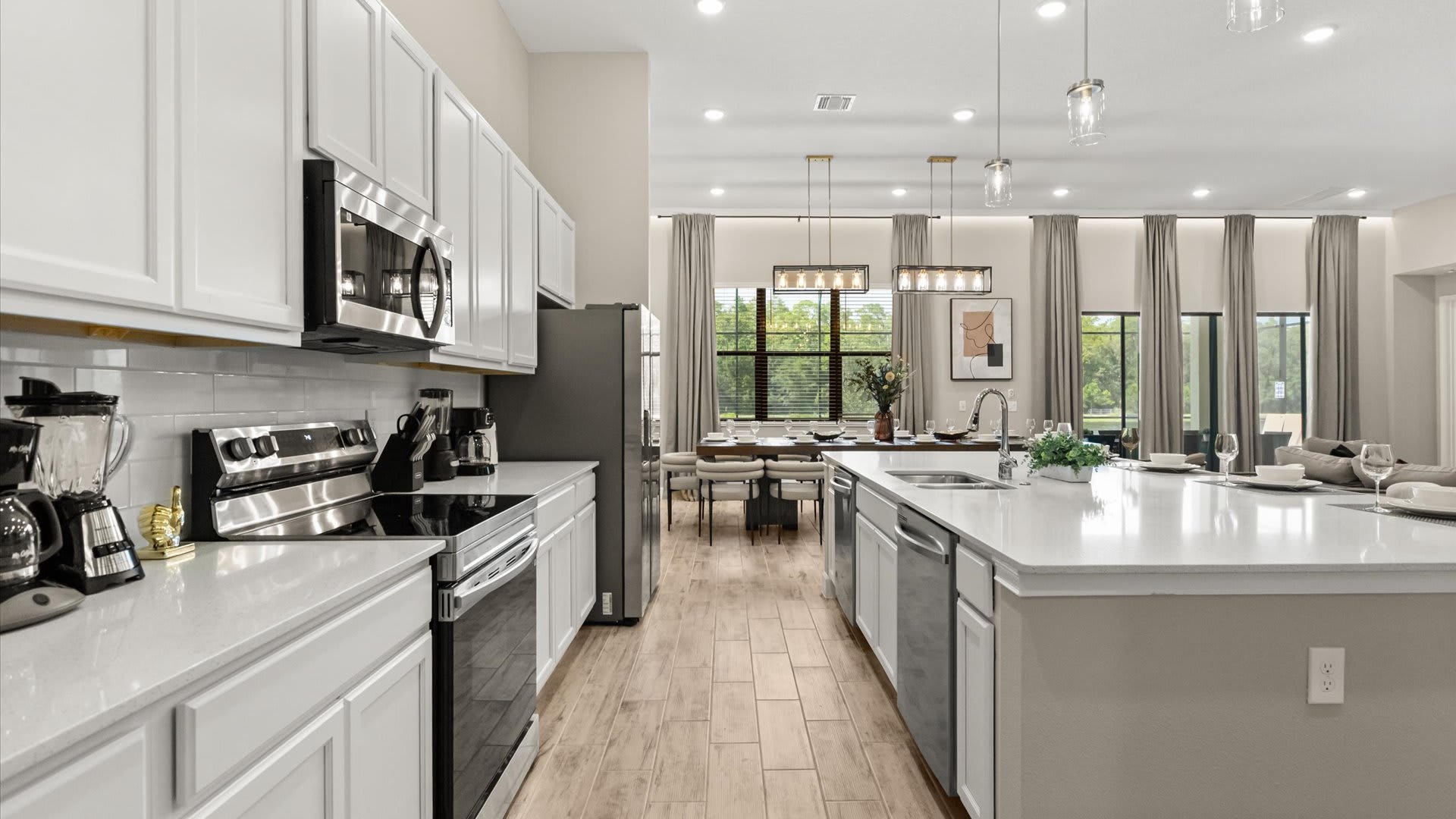 Fully equipped kitchen – prepare your favourite meals with ease during your stay