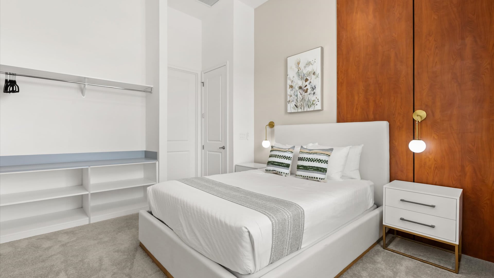 Queen bedroom with closet space