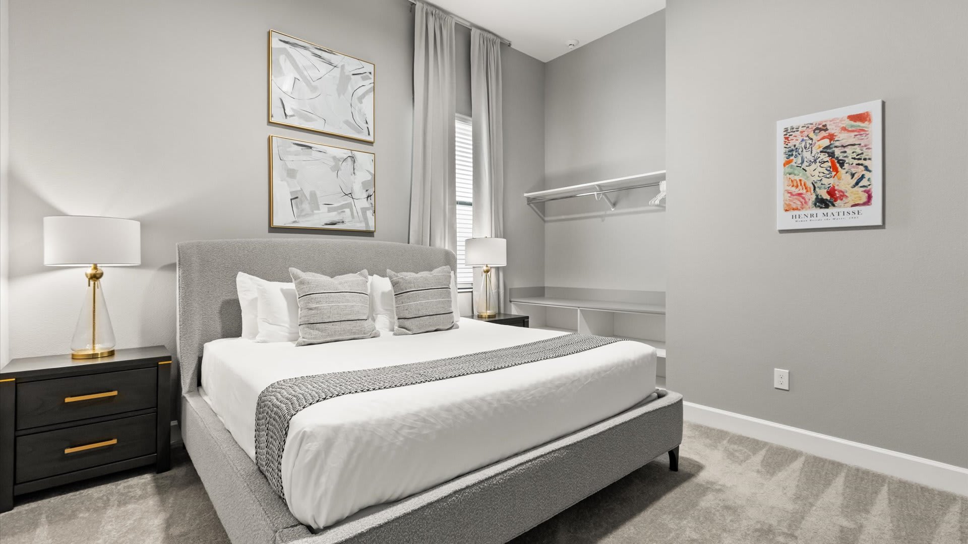 Spacious King Bedroom with fresh linens 