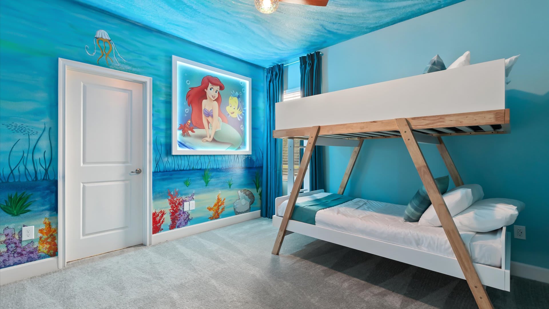 Little Mermaid themed bunk bedroom 