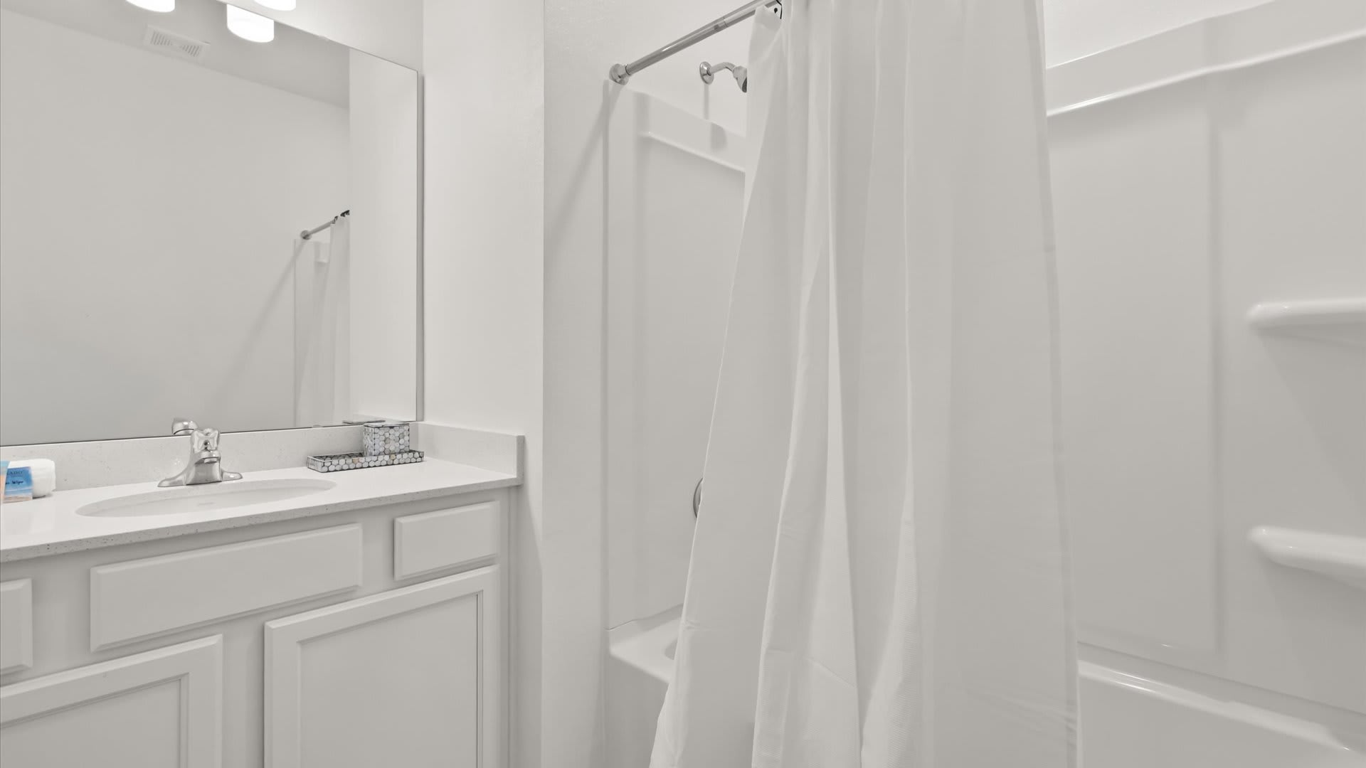 Lakeside Villa with Pool BBQ Cinema Games Room | Photo 62