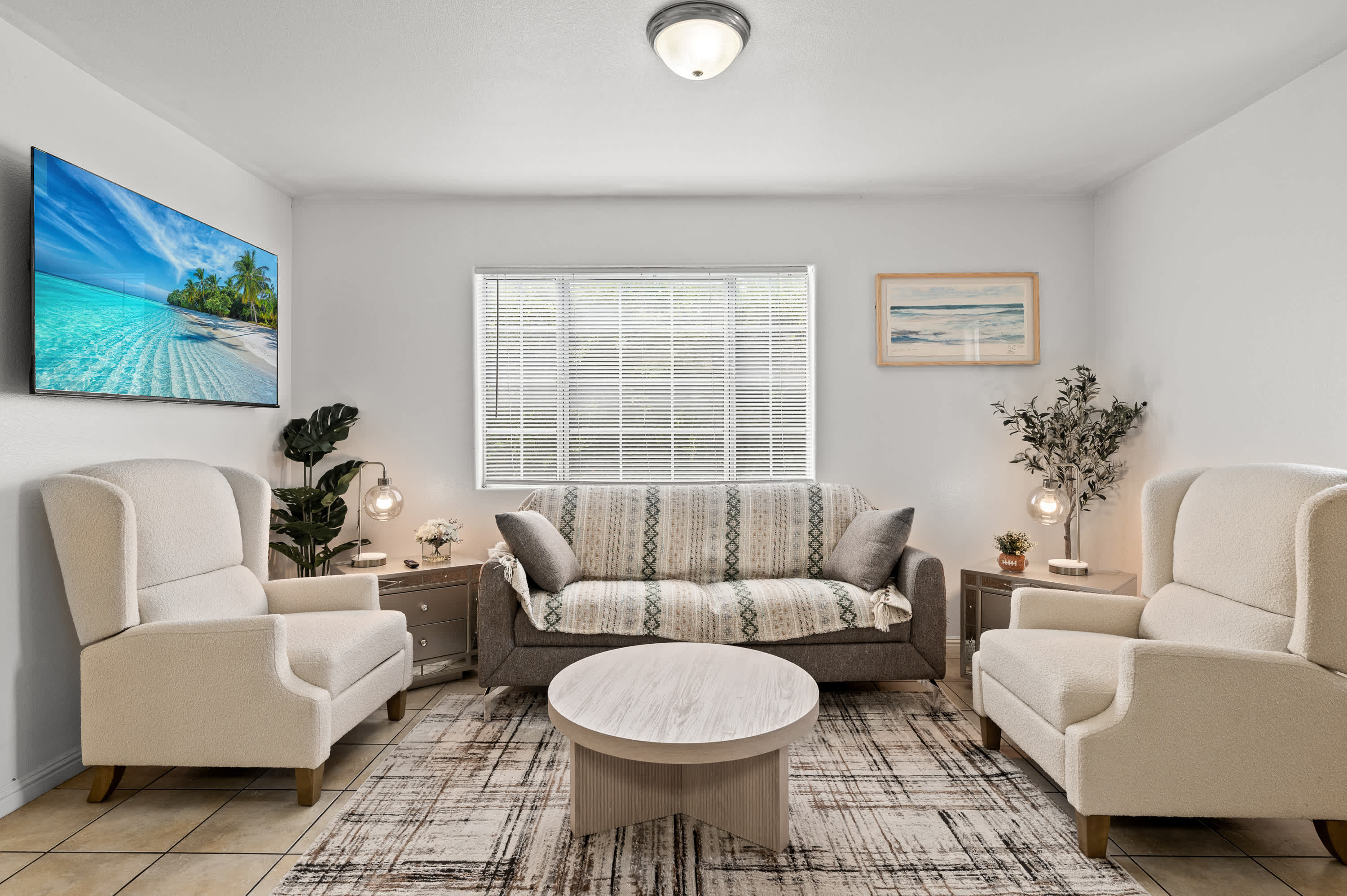 1384 W 37th Pl Unit 2, Los Angeles, CA 90007 photo 1