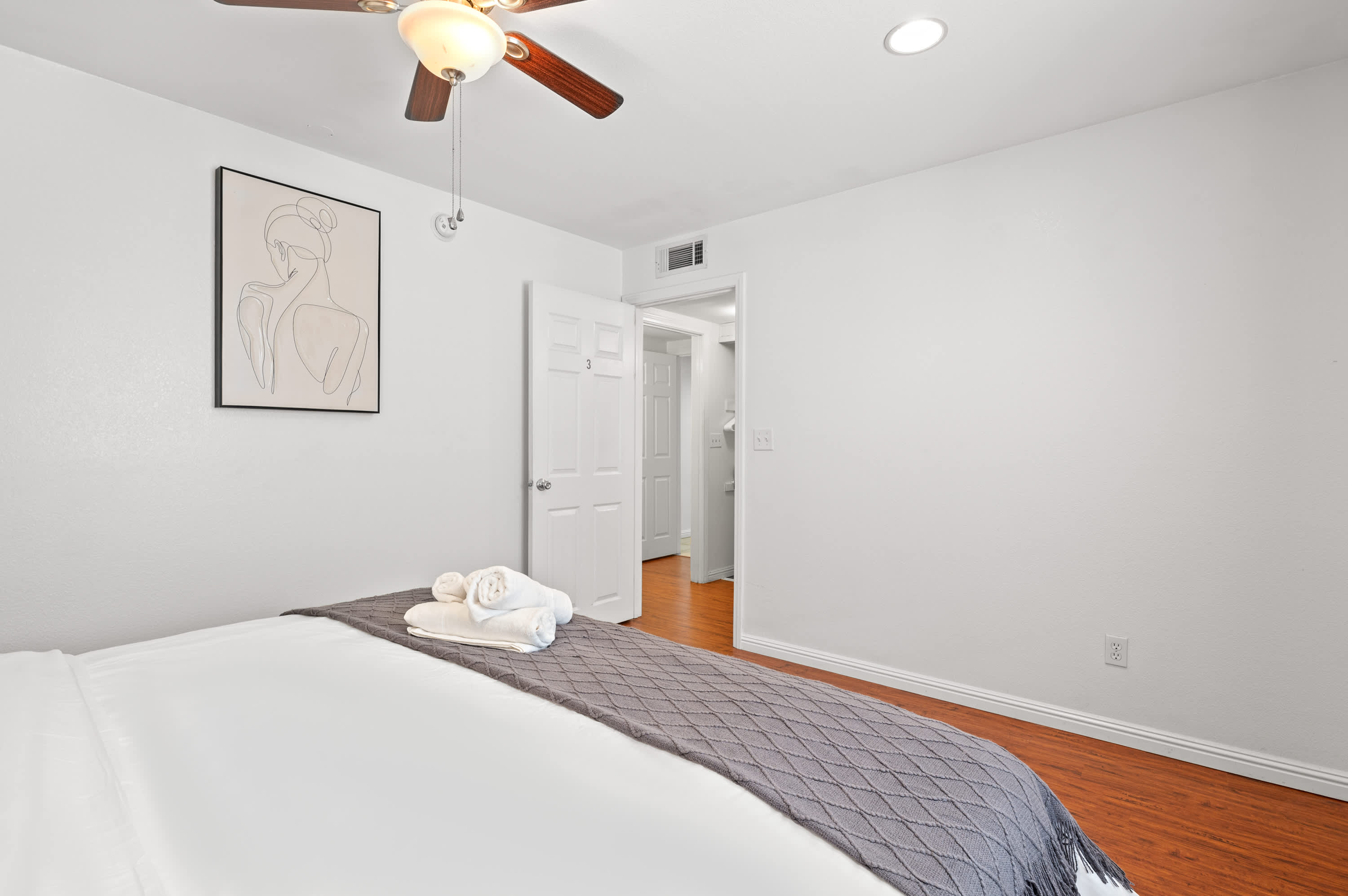 1384 W 37th Pl Unit 3, Los Angeles, CA 90007 photo 5