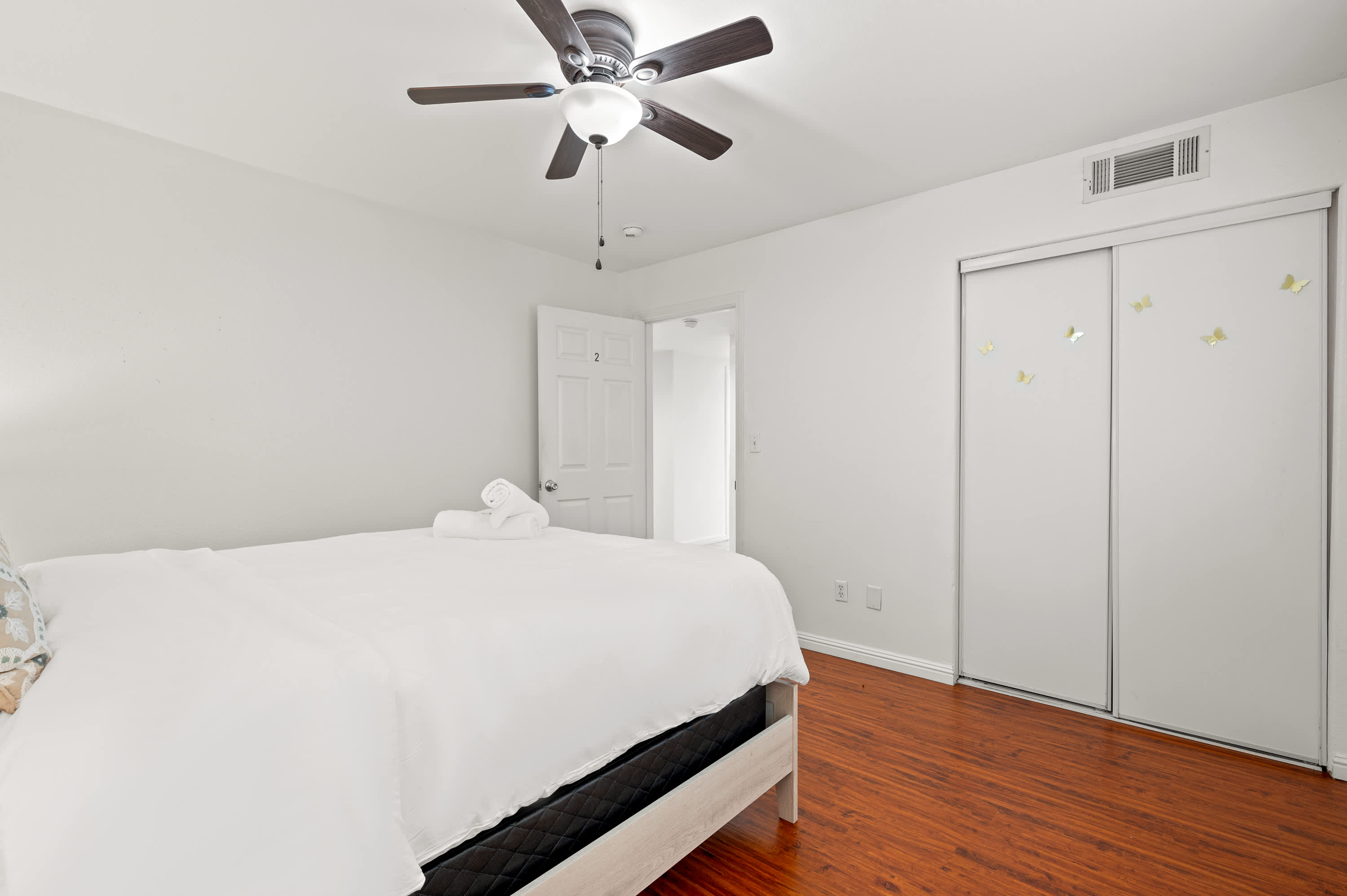 1384 W 37th Pl Unit 2, Los Angeles, CA 90007 photo 4