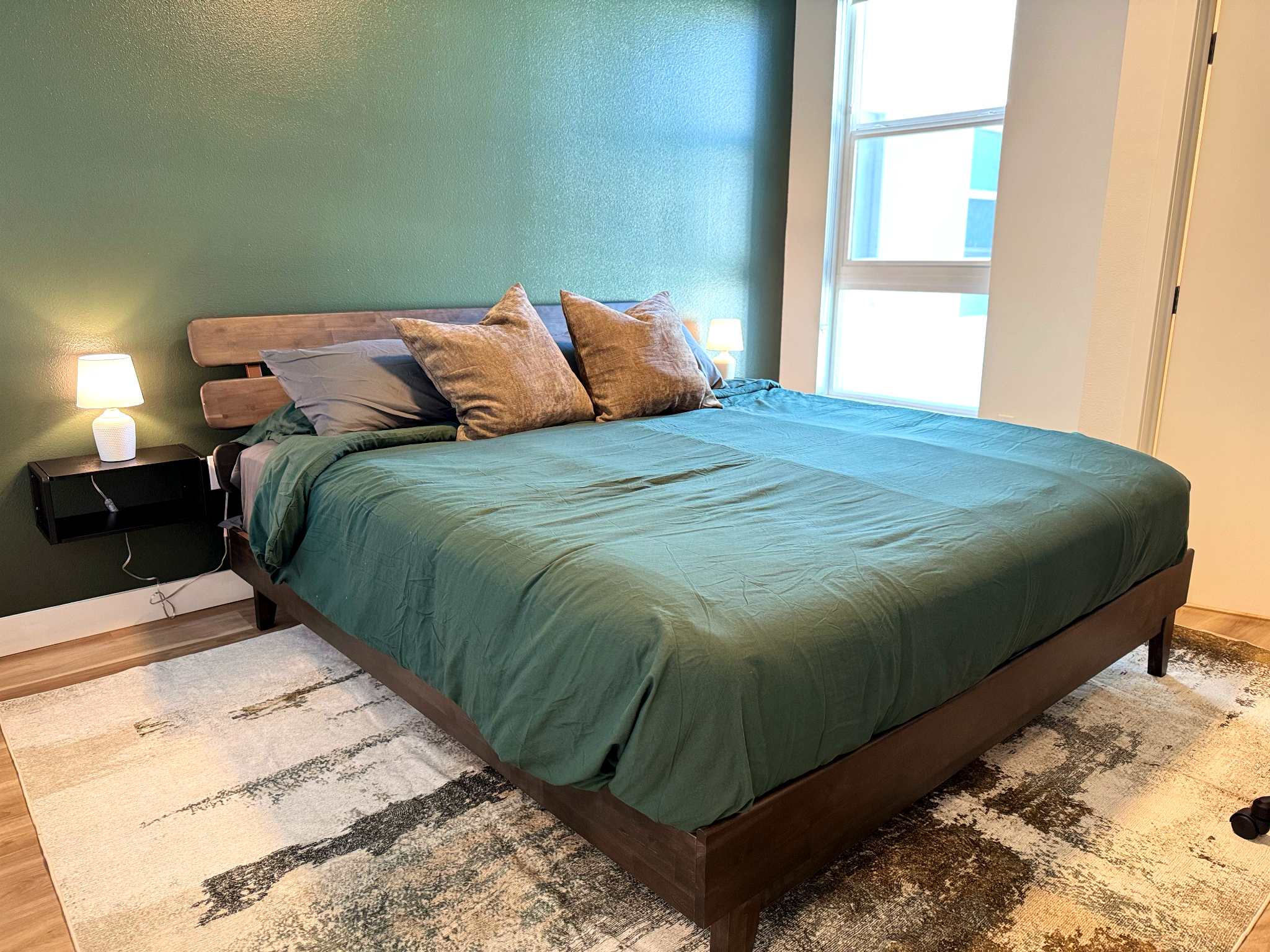 Elegant Apartment 10 Min to Disneyland | Pool & Gym