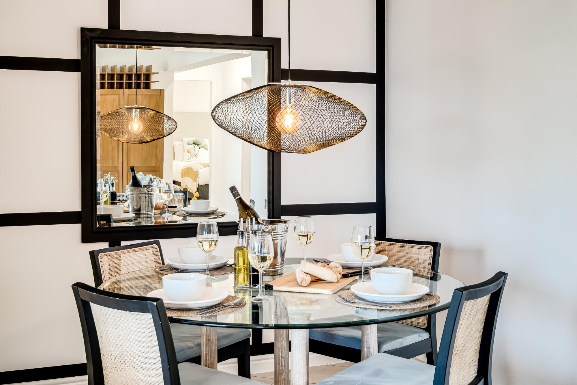 Chic 2bed in Camps Bay w Sea Views Bayview Rise 5