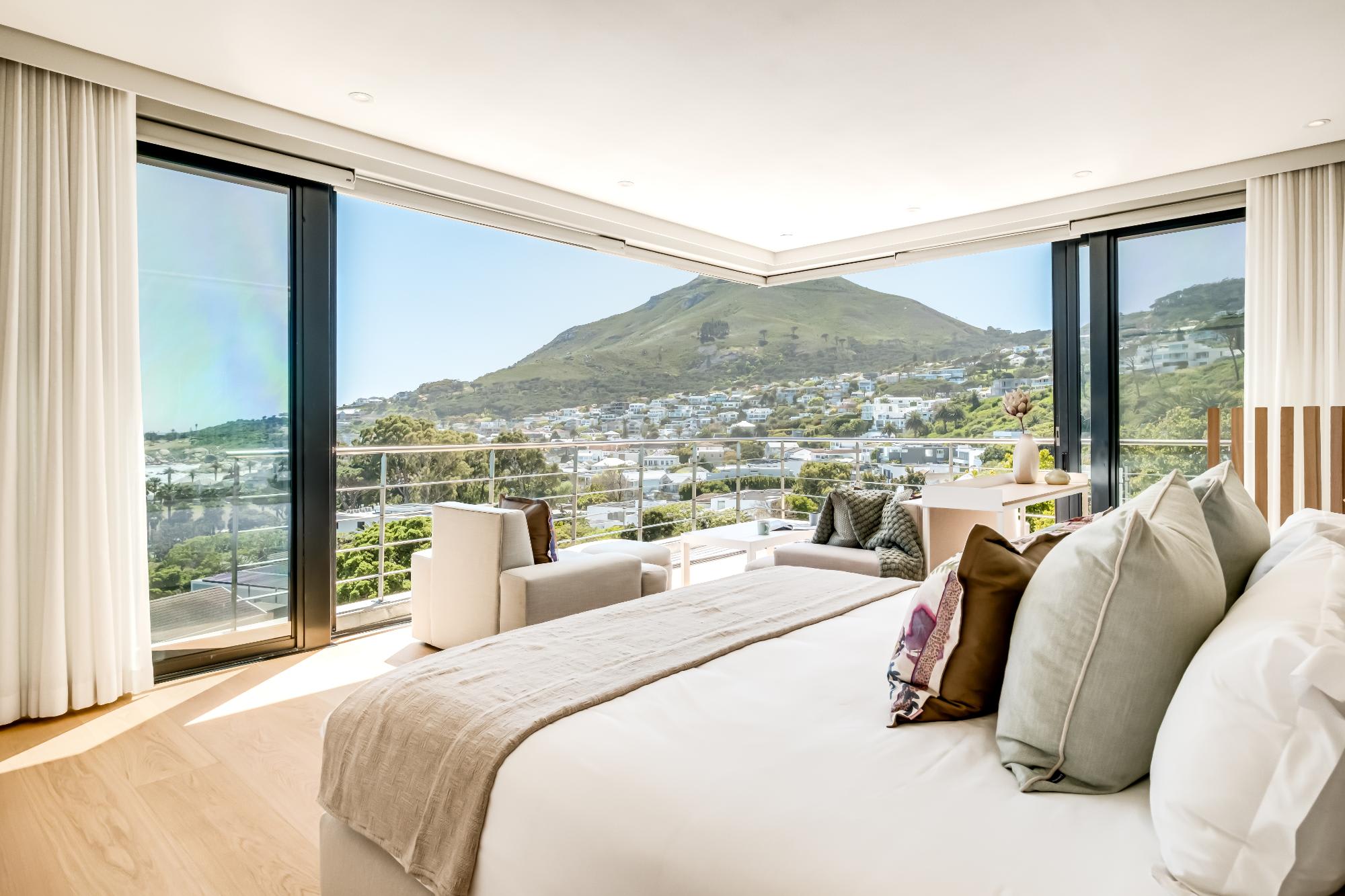 Beautiful 6bed Camps Bay View Villa w Pool Ithemba - Picture 19
