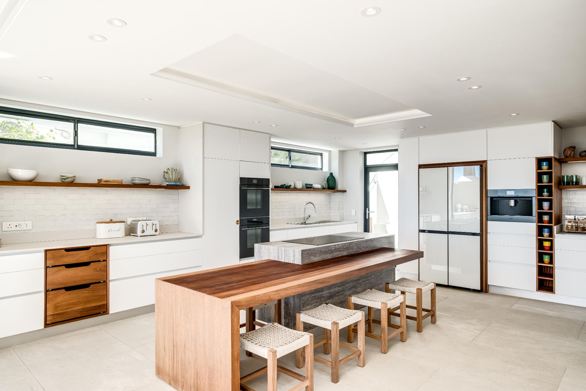 Beautiful 6bed Camps Bay View Villa w Pool Ithemba - Picture 15
