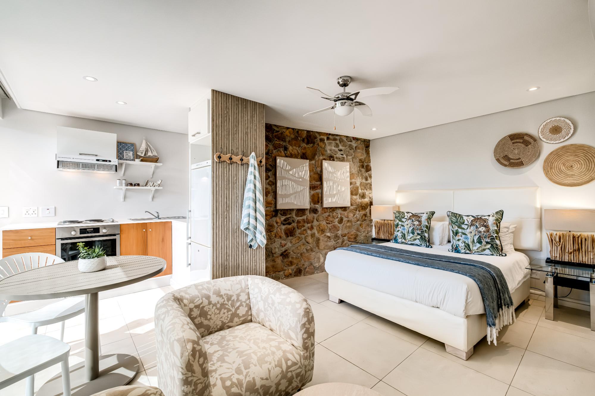 Beautiful 6bed Camps Bay View Villa w Pool Ithemba - Picture 44