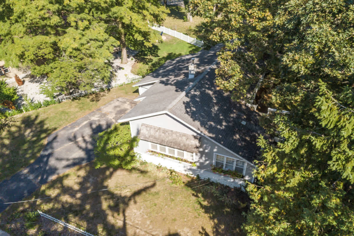 Charming Saugatuck Getaway by Lake Shops 34