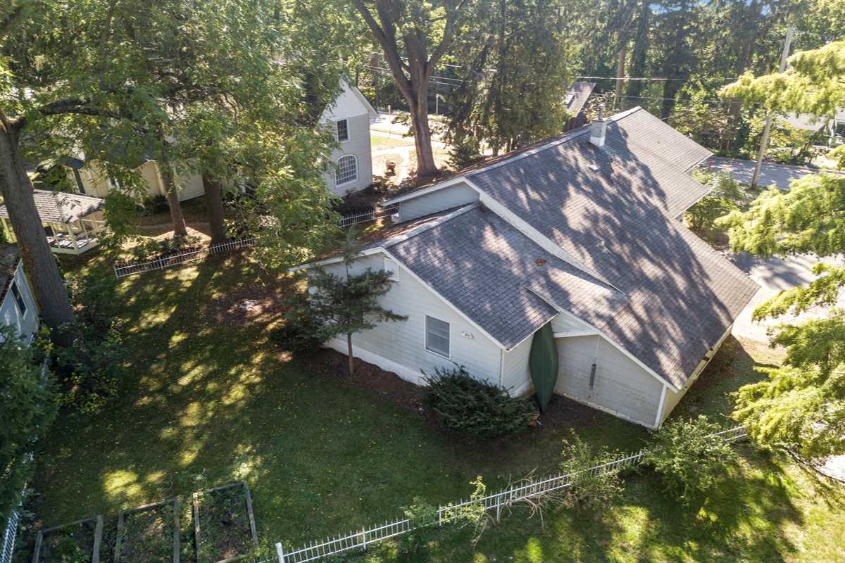 Charming Saugatuck Getaway by Lake Shops 38