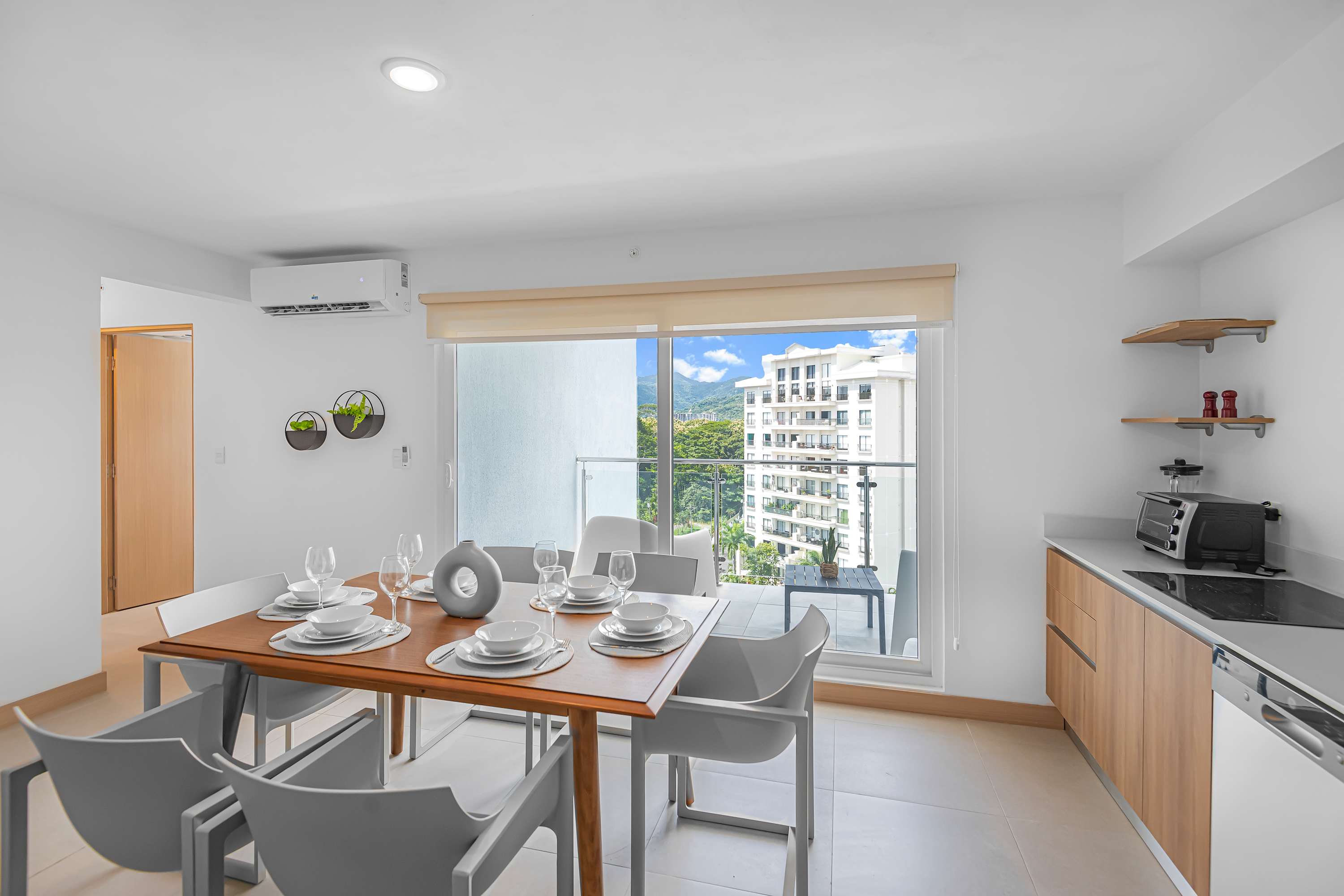 Upstay Contemporary 3BR Condo w Pool Jaco Beach 3