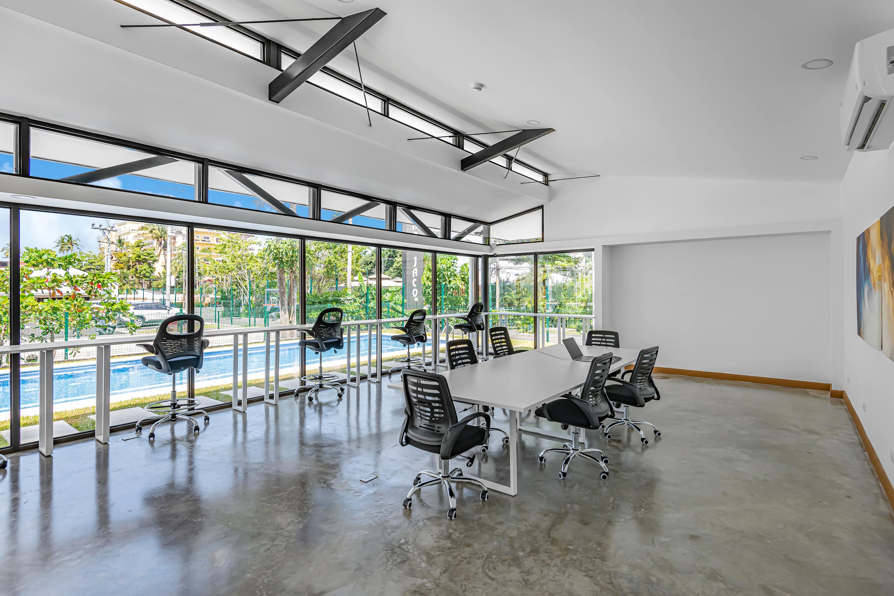 Work Space: A quiet and convenient area designed for remote work or study.