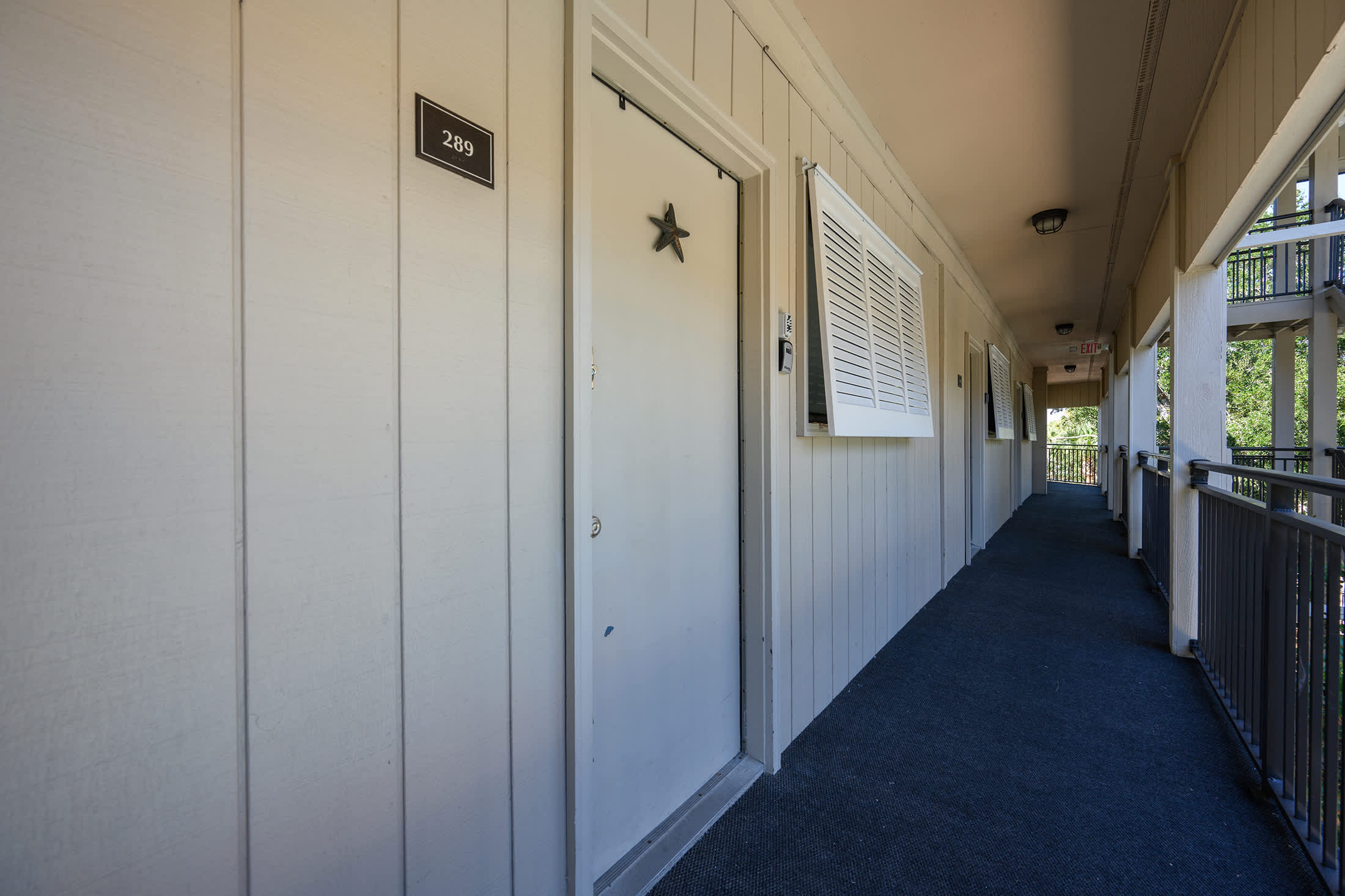 Island Condo for 6 w Communal Pool - Perfect Spot! 6