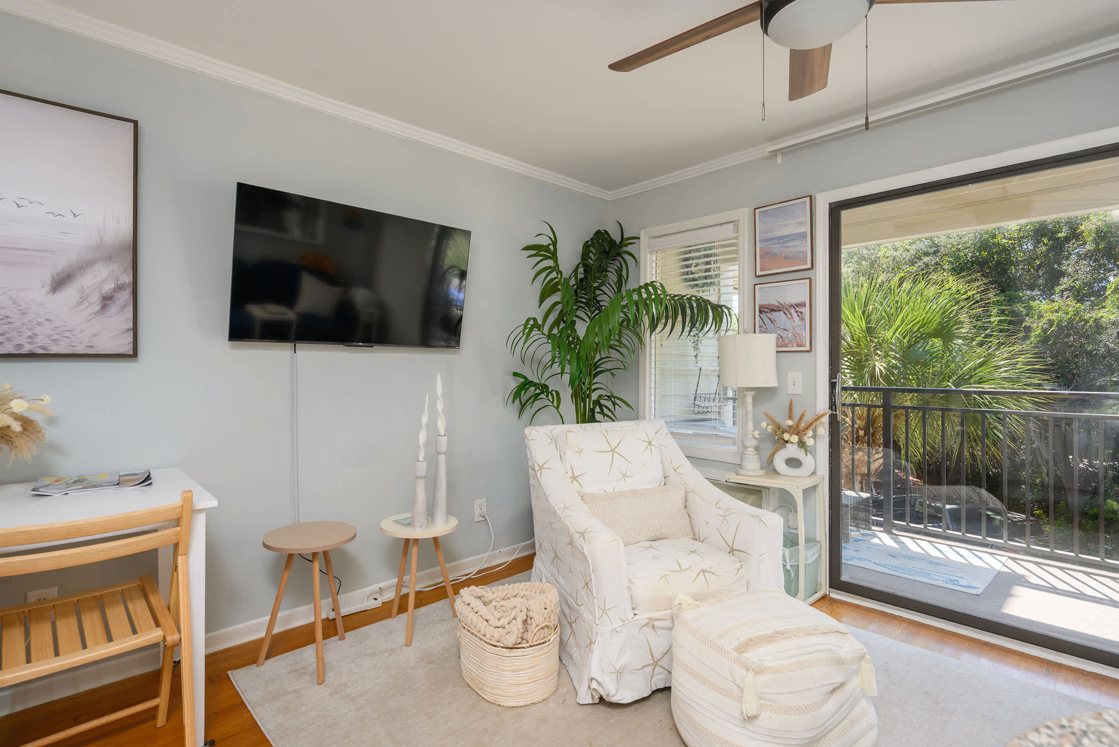 Island Condo for 6 w Communal Pool - Perfect Spot! 7