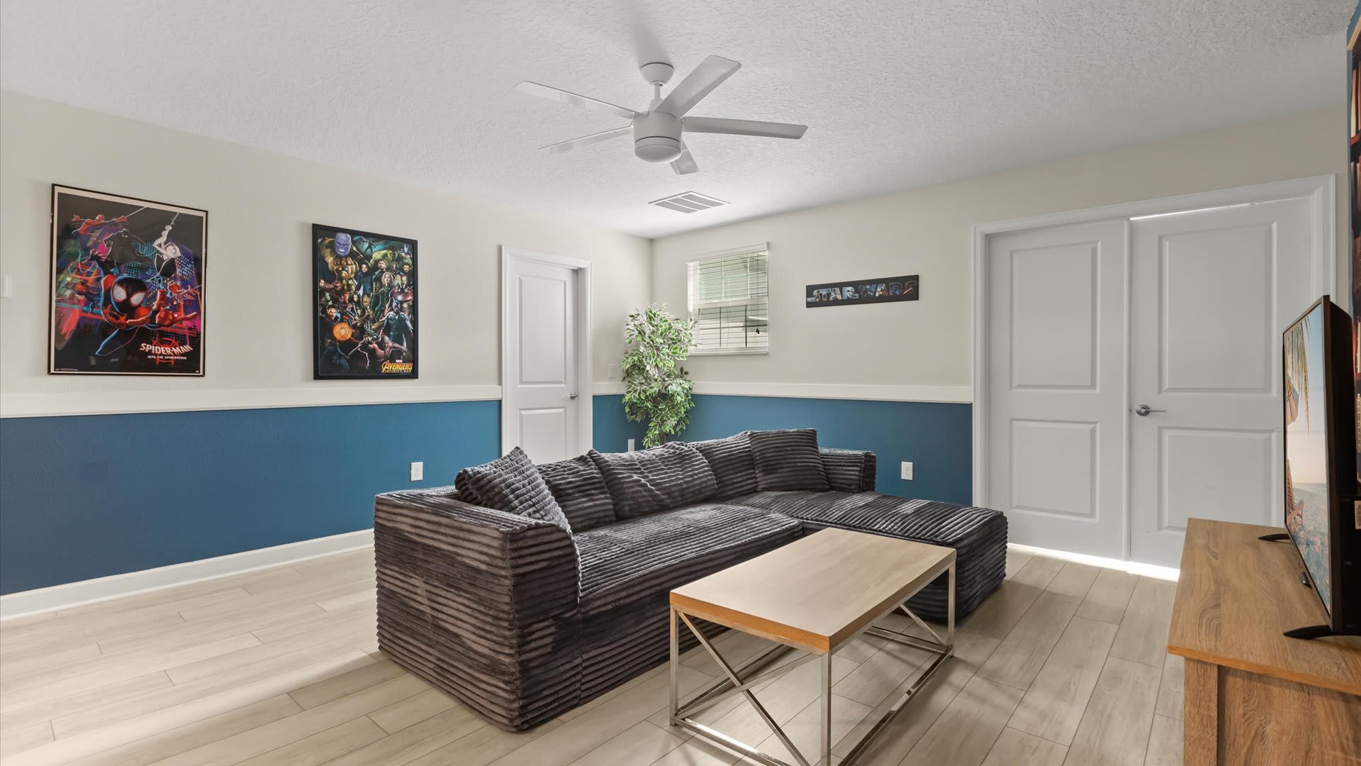 Upstairs TV Lounge: A casual hangout spot where guests can enjoy a movie, stream their favourite shows, or simply lounge in comfort.