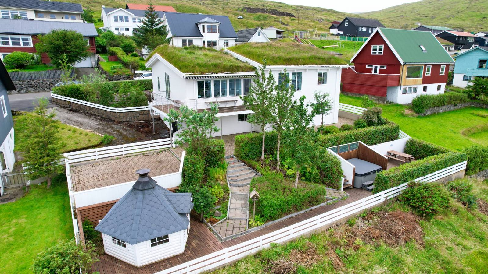 Exclusive Modern Villa with Panoramic Views