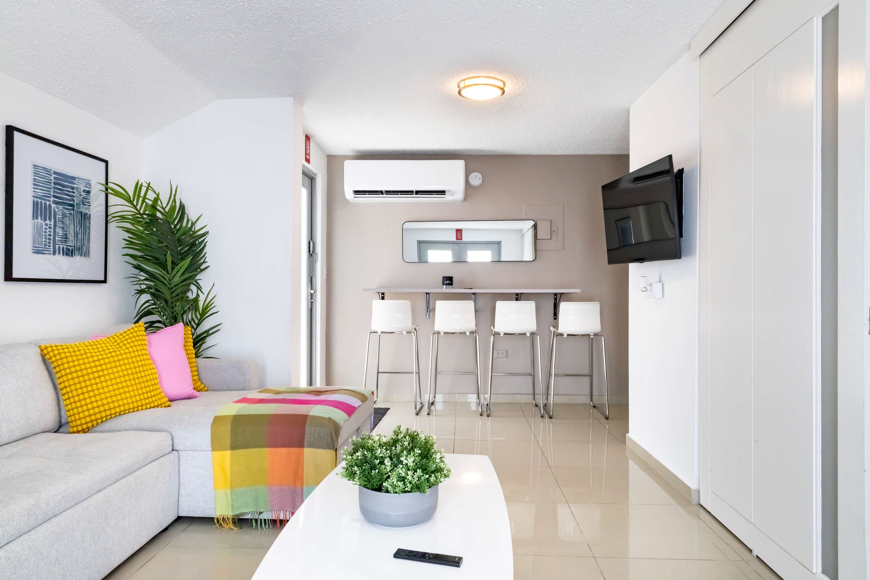 AQUA Ville Moderna 1 · Spacious 4BR with King Beds